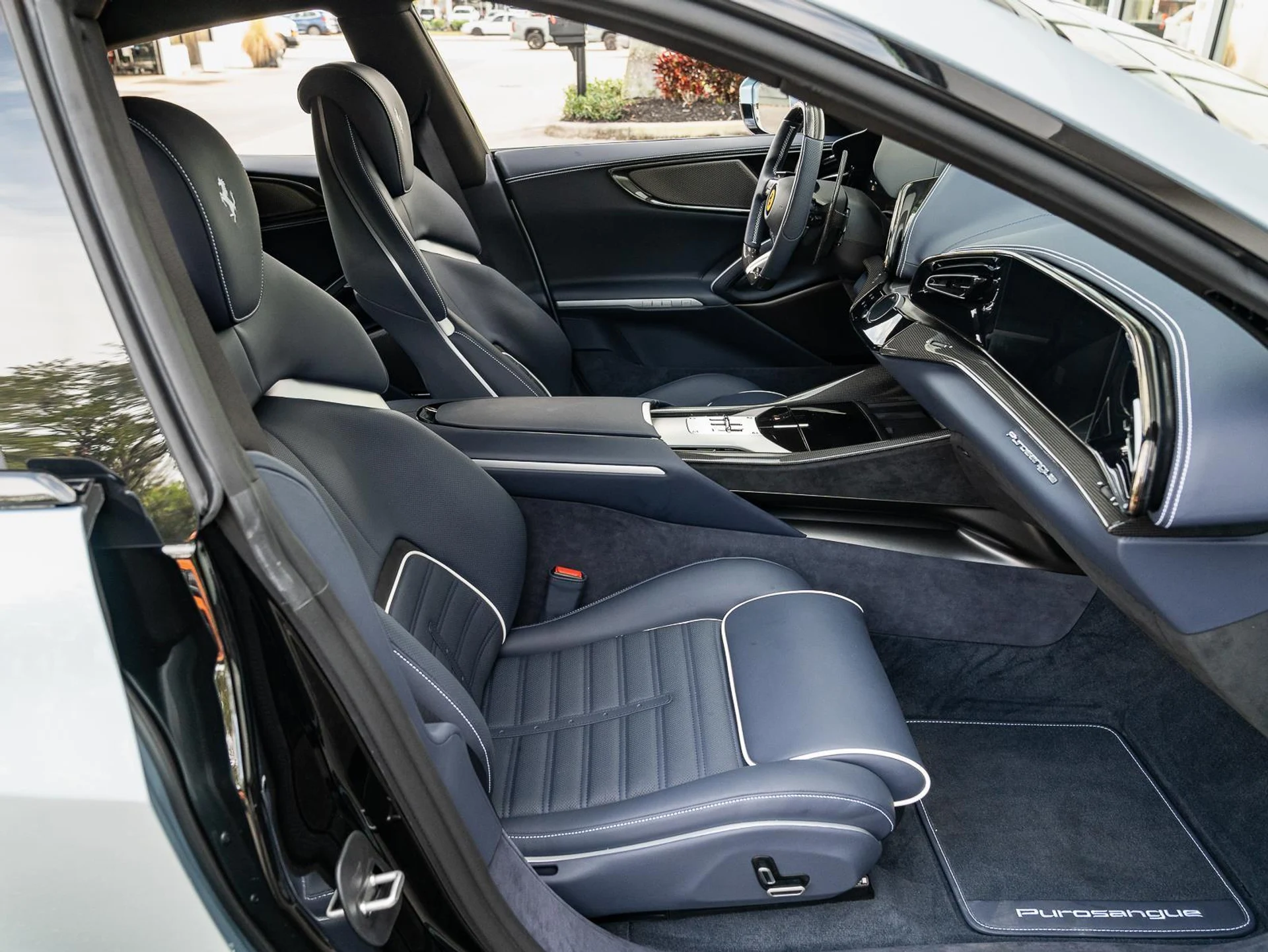 mph060_184816191_Used_2025_Ferrari_Purosangue_AWD_1768385495_773efab780