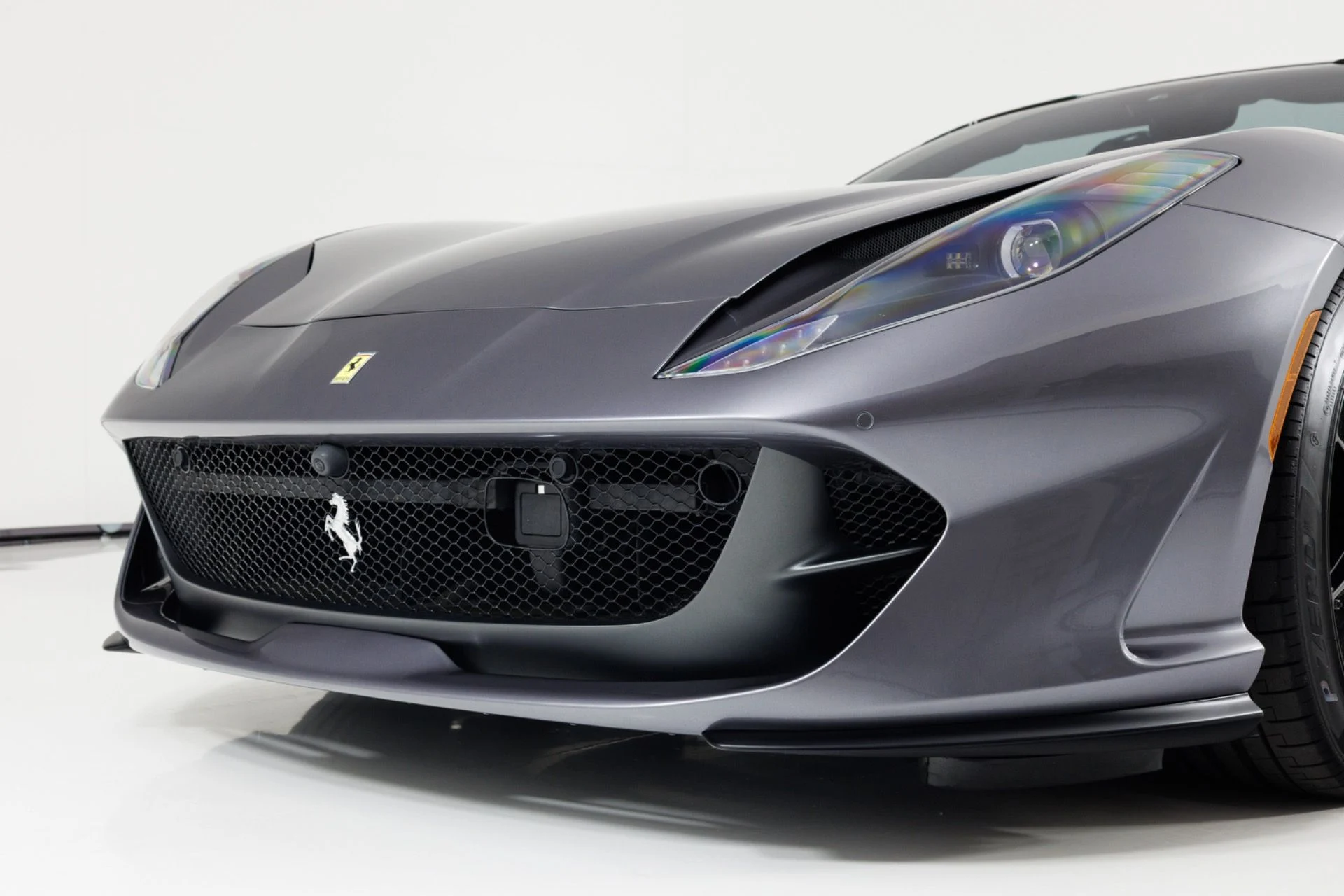 mph060_1887419779_Used_2021_Ferrari_812_GTS_1778536448_5c3fe84dd8