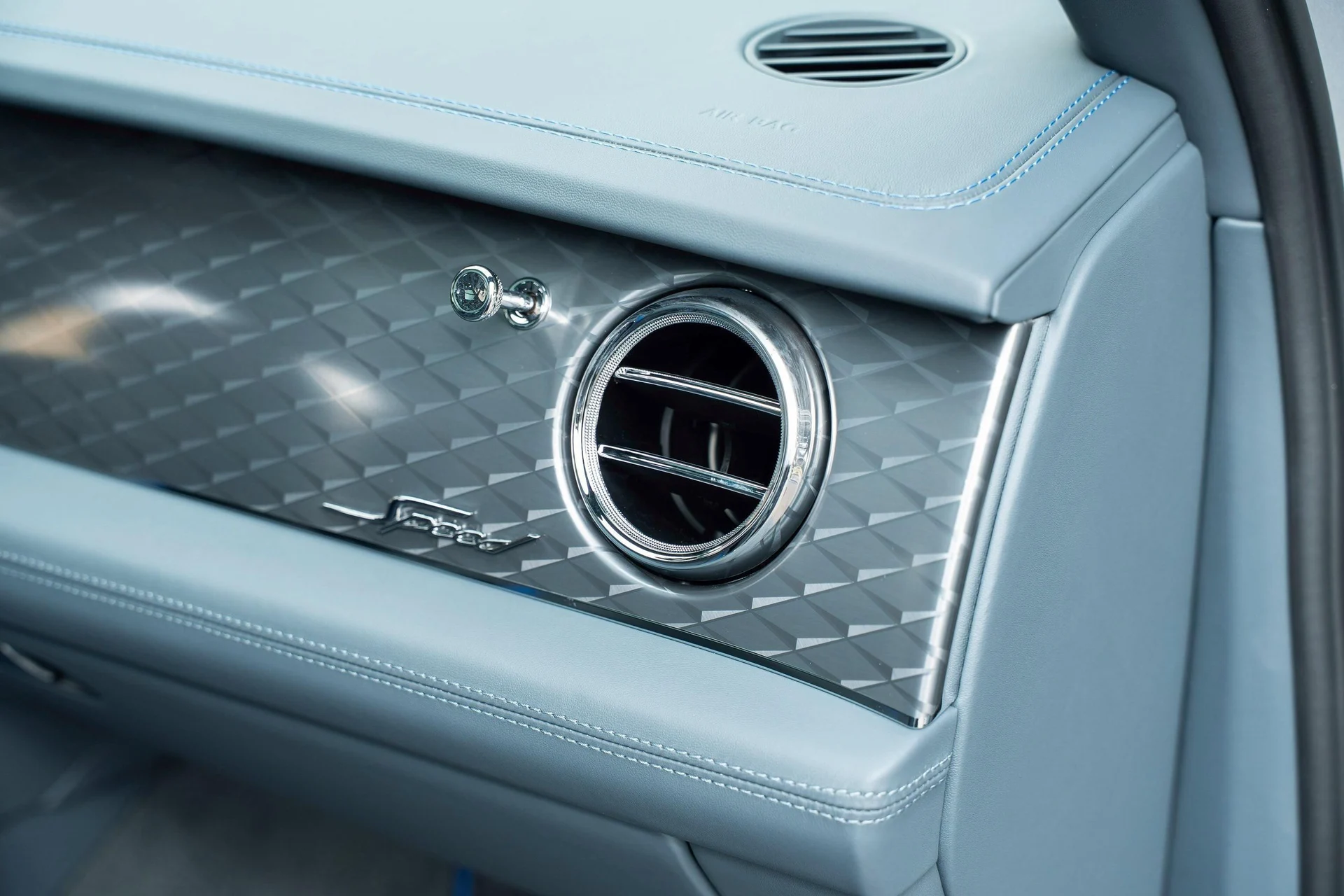 mph060_1936348398_477619924_6954c02c4e73cd9f103f4ffd_ebf5924692