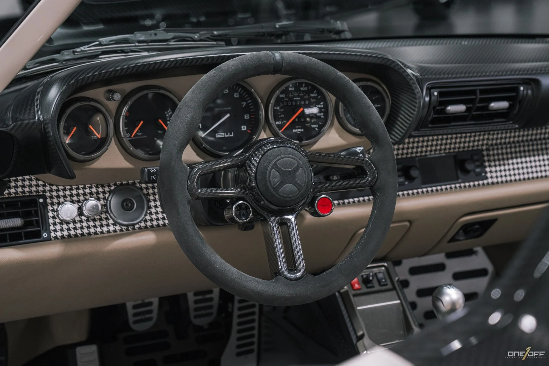 mph060_1944733228_Used_1997_Porsche_911_Gunther_Werks_Speedster_1762325156_66dfebeda9