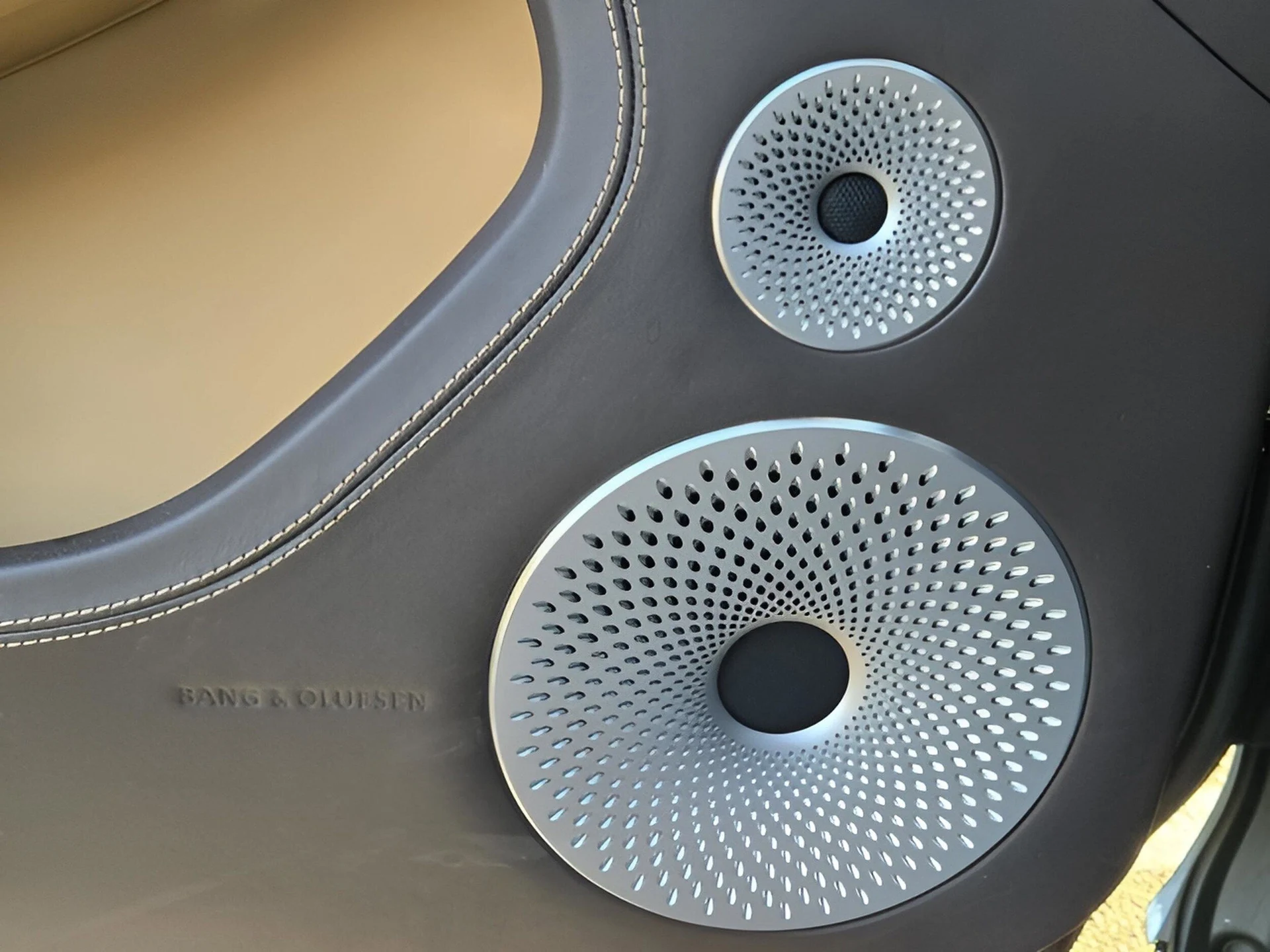 mph060_1984985411_6f50e810d0ac31b0a3df7870ef3b175ax_d10ab373fc