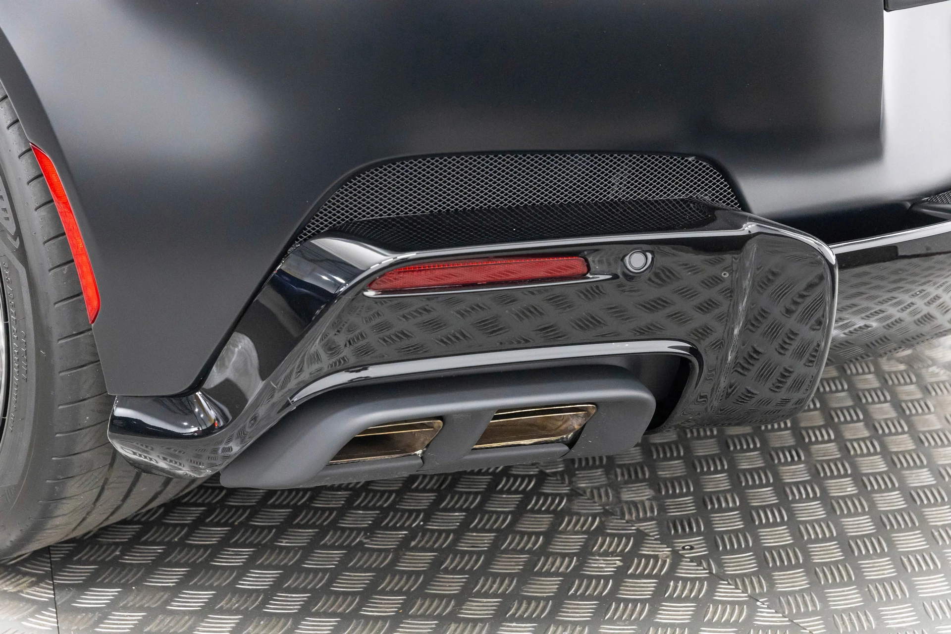 mph060_2058870100_bc2f154d49da4408af2e05cc964c7d30_992513701b