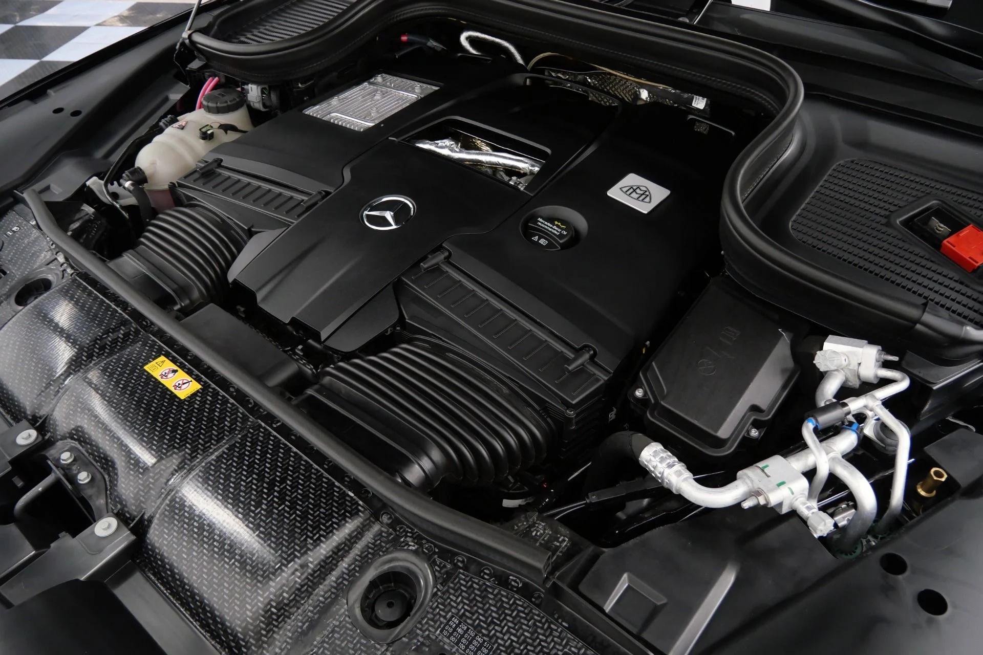 mph060_2069464019_Used_2025_Mercedes_Benz_Maybach_GLS_600_4_MATIC_Monoblock_Wheels_4_Seat_Configuration_Rear_Entertainment_1776793710_37b13e9eb9