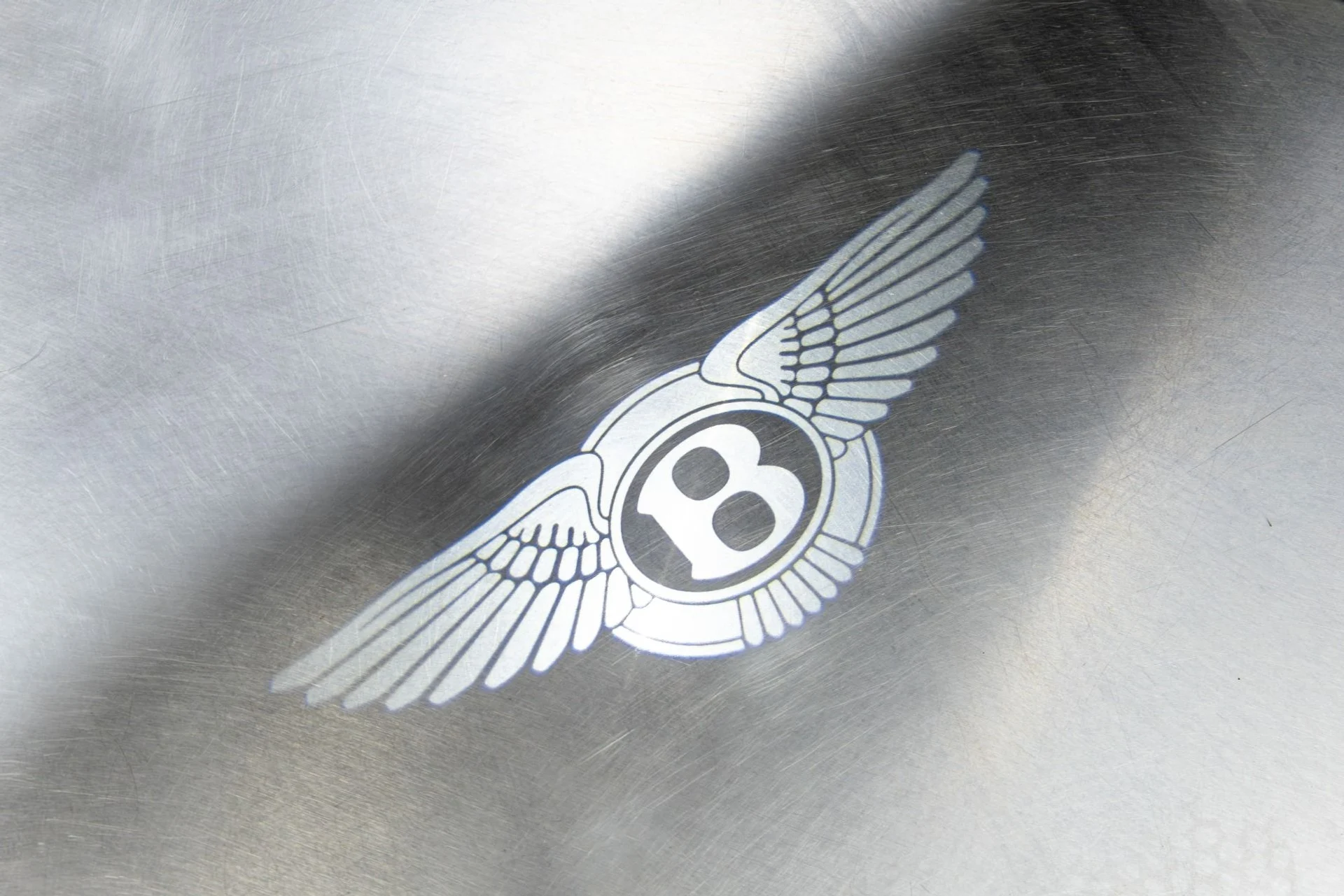 mph060_2094322013_Used_2021_Bentley_Bentayga_V8_First_Edition_1774291657_e18fc7f057