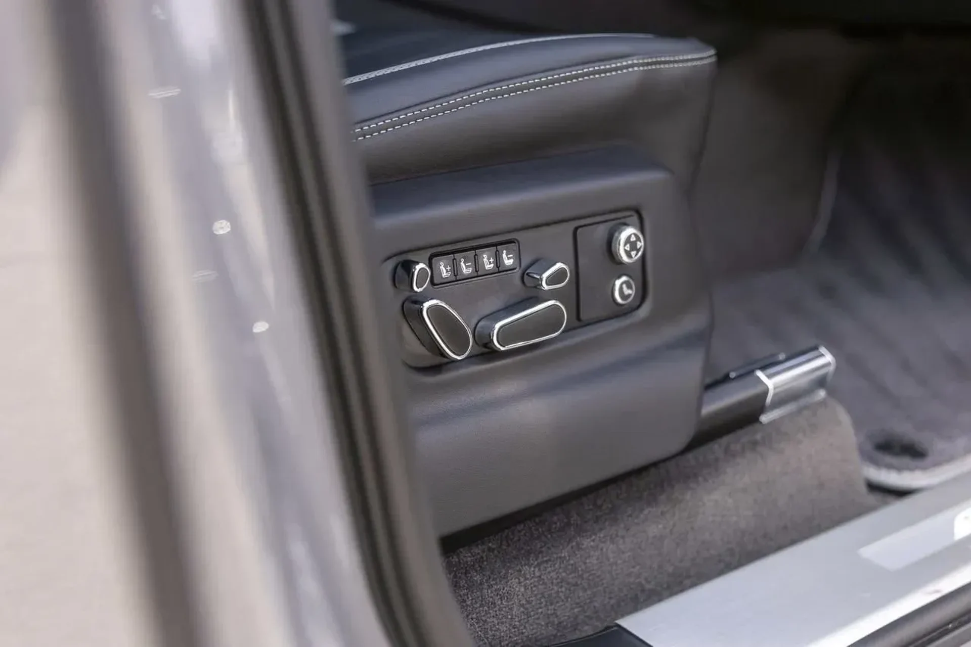 mph060_2110513019_b3c138fcb1784905894e53debd98bd9d_1d23abc373