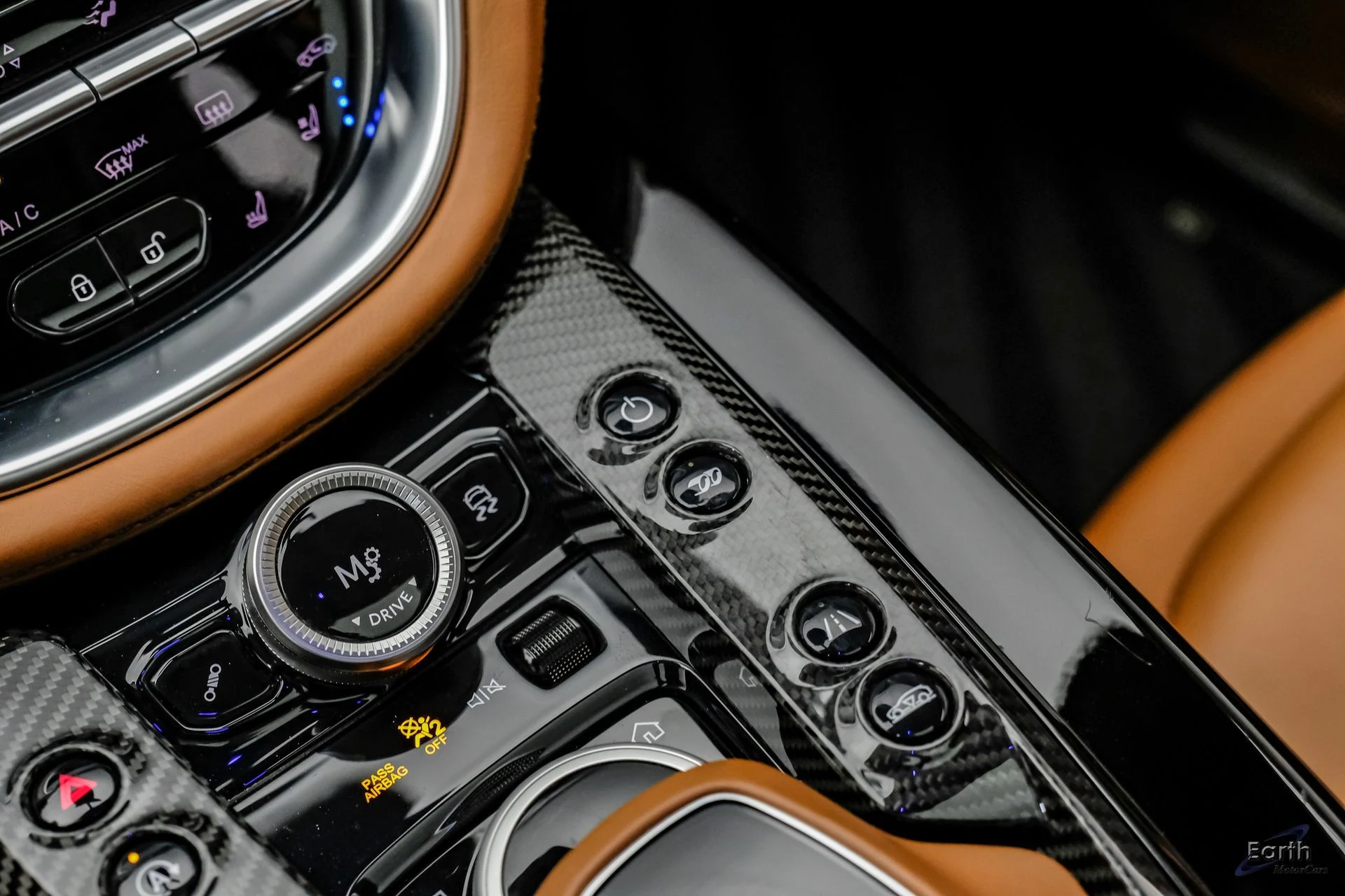 mph060_2119823777_cb05d45edf85f699a1fb4cbdc1f1878bx_6cd7b40ef4