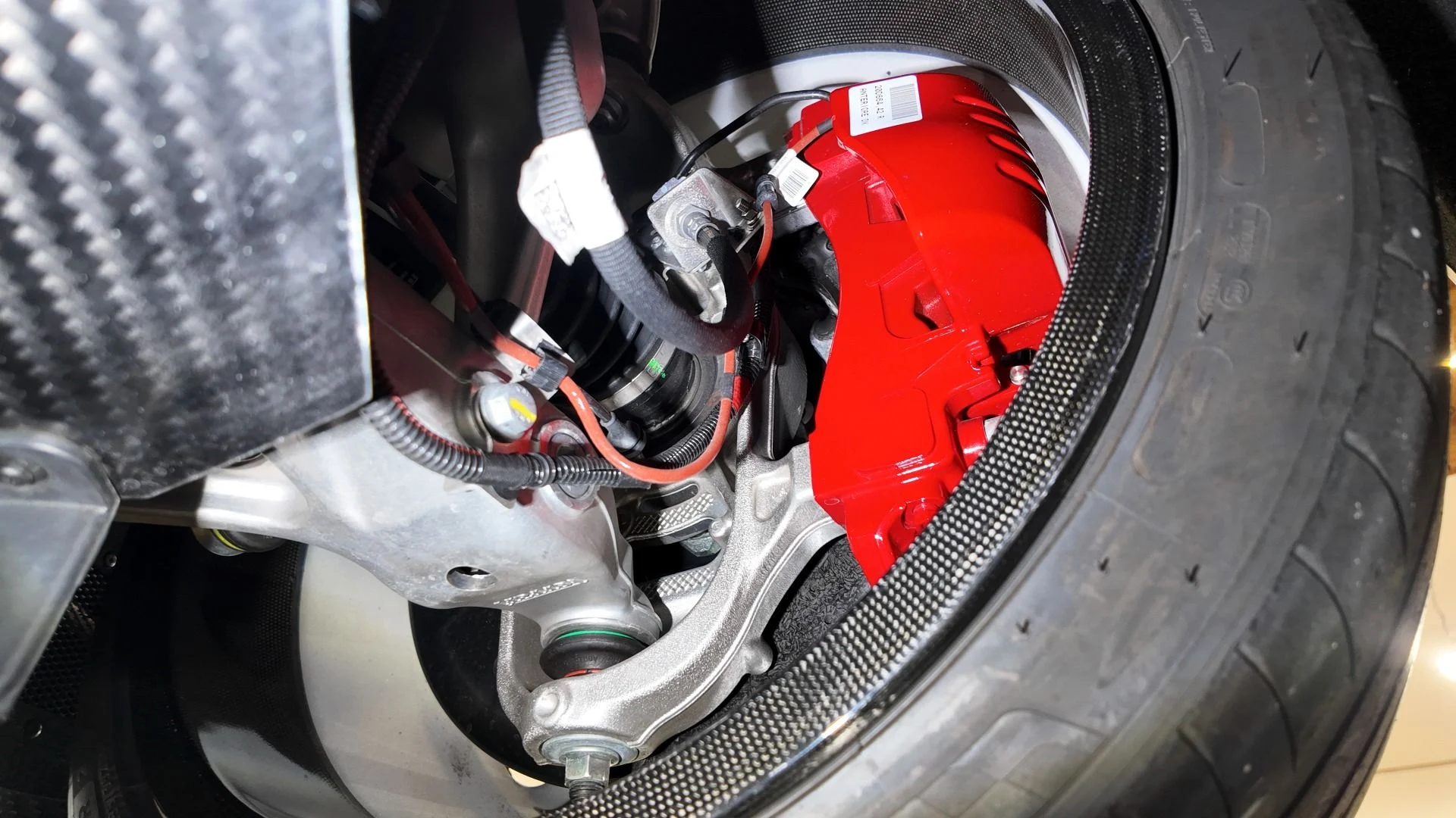 mph060_2121905297_Used_2024_Ferrari_SF_90_Spider_1753906027_d2c91aa2b7