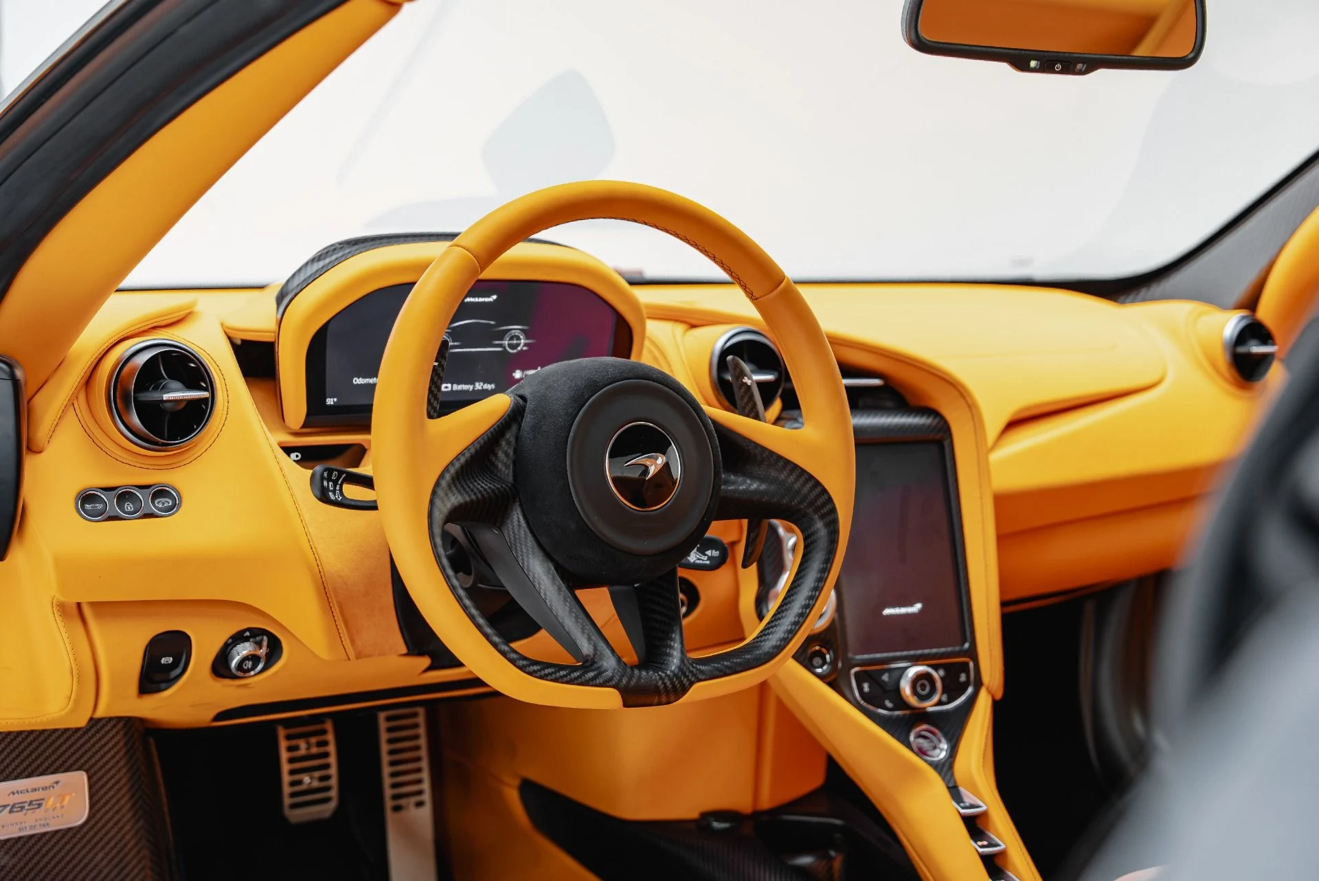 mph060_2143432894_Used_2022_Mc_Laren_765_LT_Spider_1792622330_3a90f83ffc