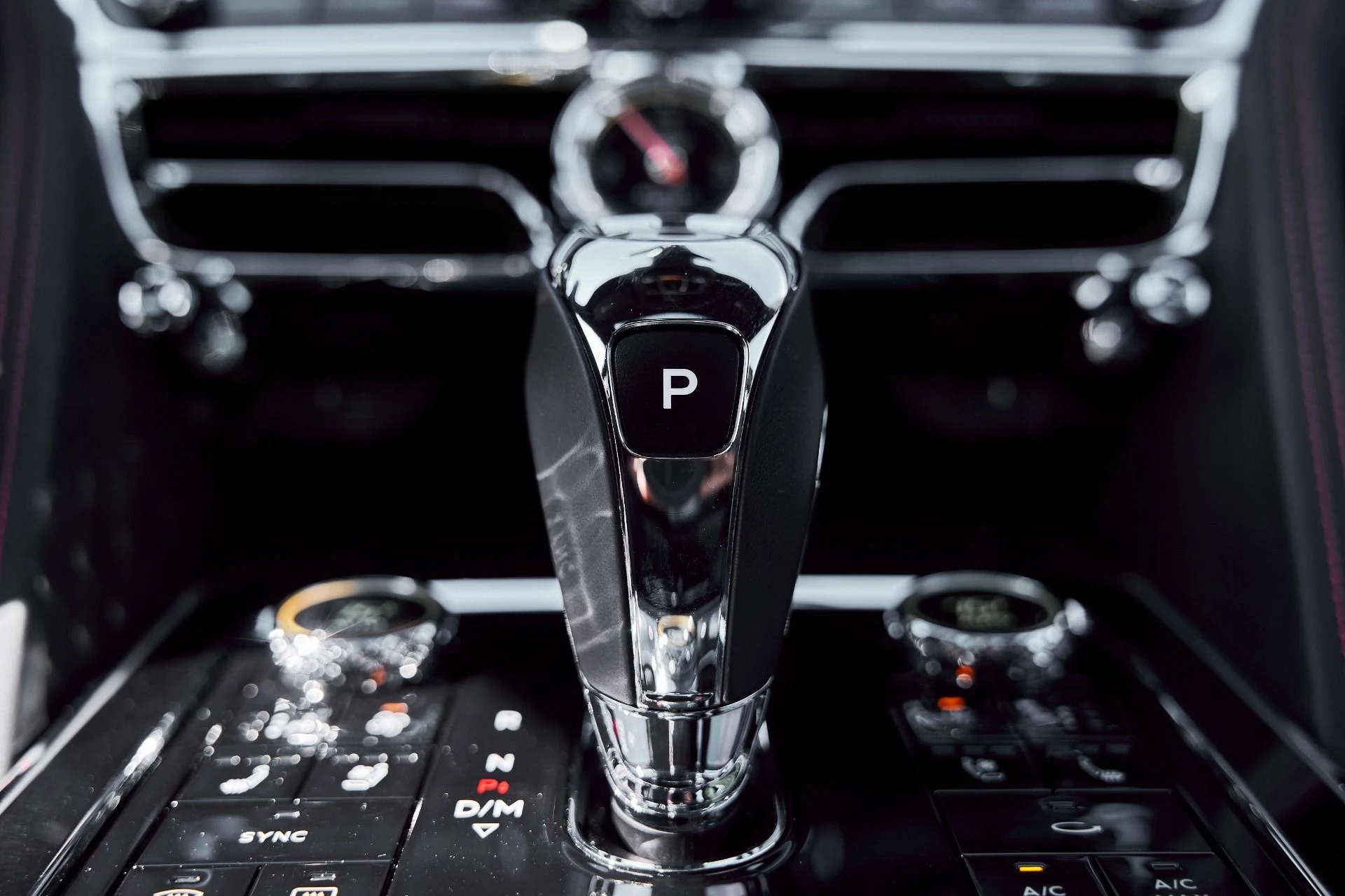 mph060_2152883093_Used_2023_Bentley_Flying_Spur_S_1770950699_6d6a71cfbb