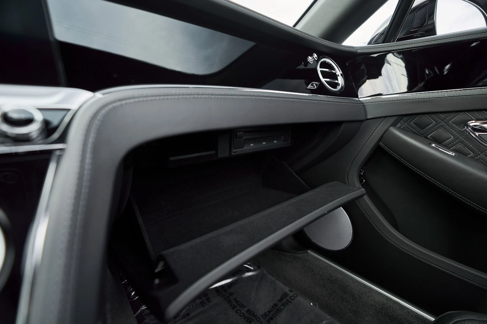 mph060_2172821928_Used_2024_Bentley_Continental_GT_V8_S_1764464444_b6a20e1aa0