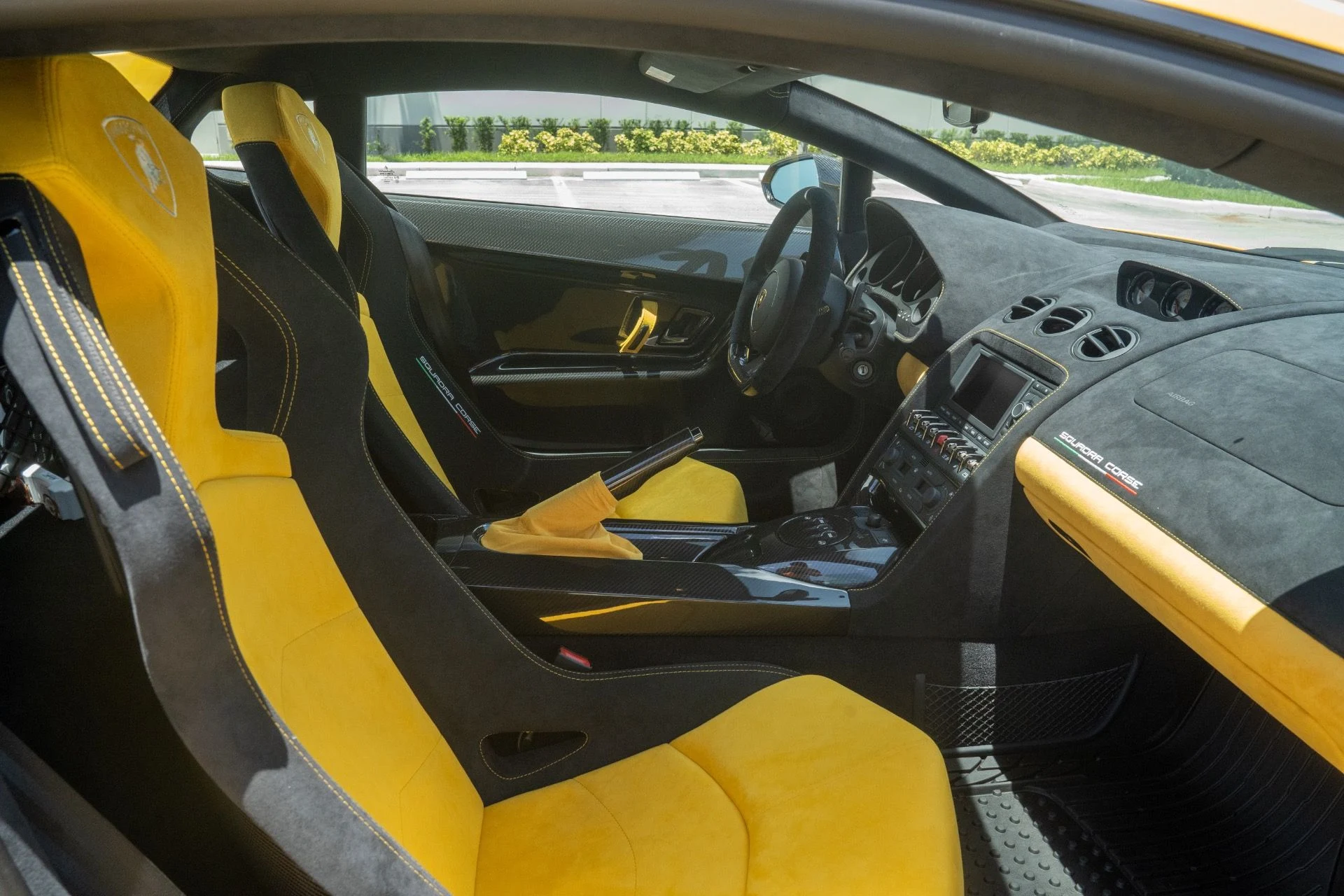 mph060_2177264504_Used_2014_Lamborghini_Gallardo_LP_570_4_Squadra_Corse_1755029660_ac35324ab1