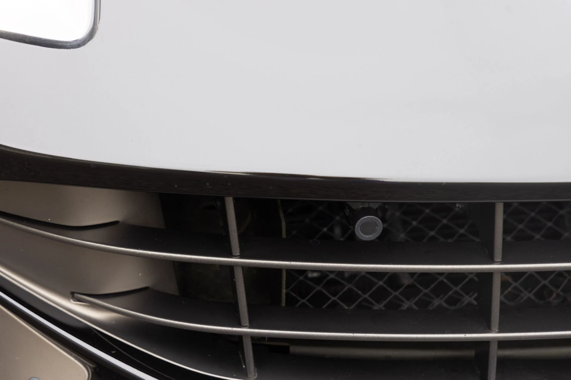 mph060_2203488848_Used_2014_Ferrari_F12berlinetta_1761682379_8463ac709d