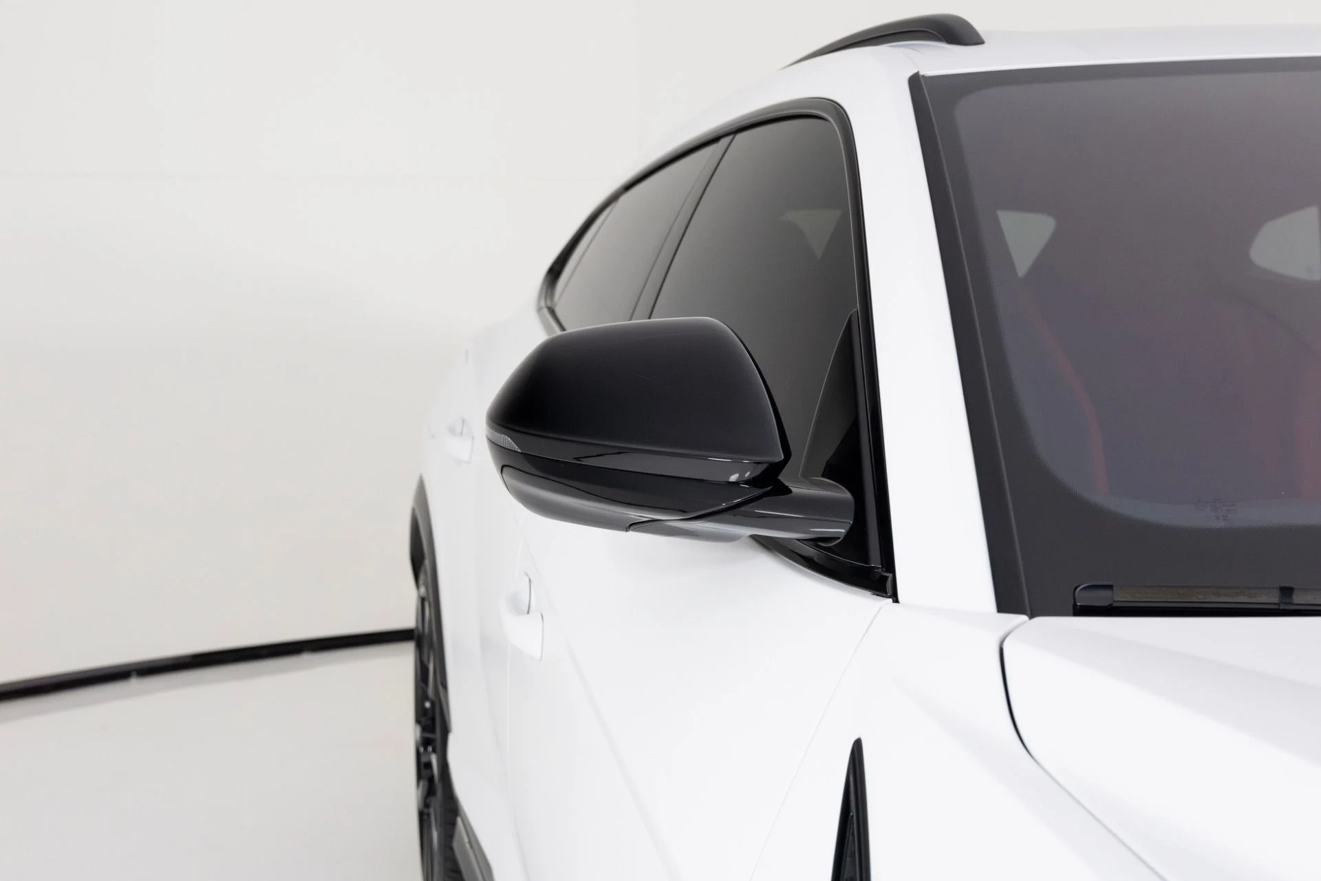 mph060_2223076736_Used_2024_Lamborghini_Urus_S_1765302067_ceef670841