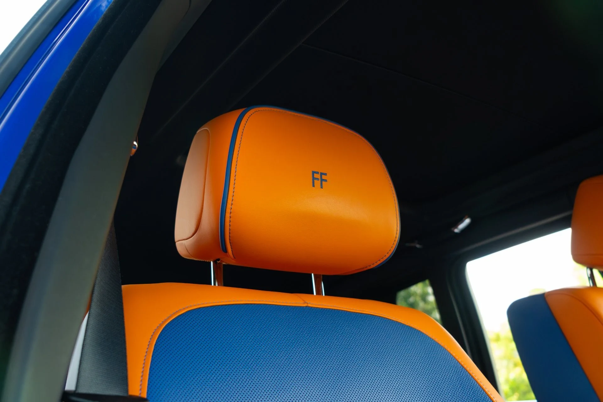 mph060_2264480357_Used_2019_Rolls_Royce_Cullinan_1764189669_9f1c390c50