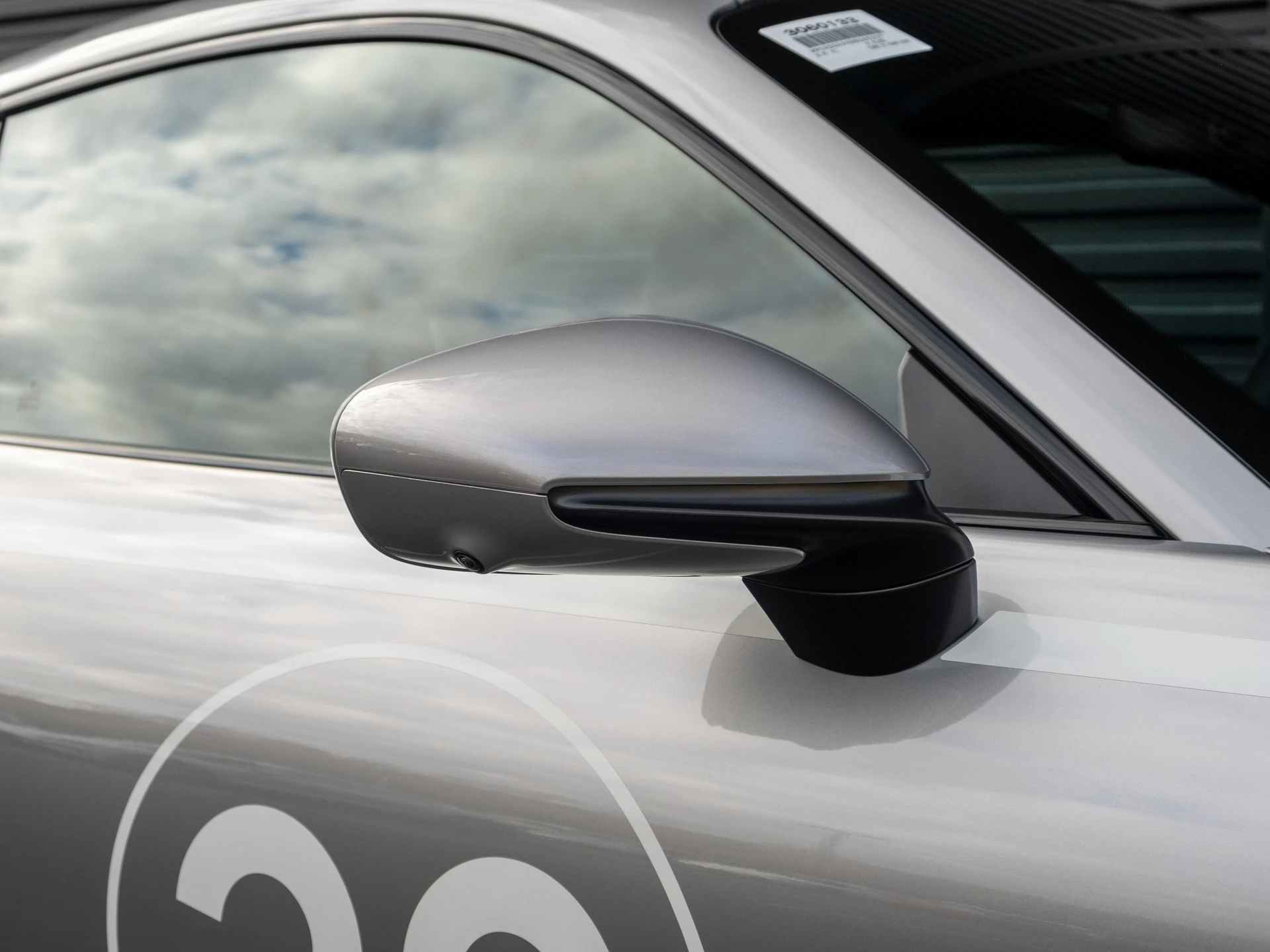 mph060_2289901806_61_2d4ab3407f