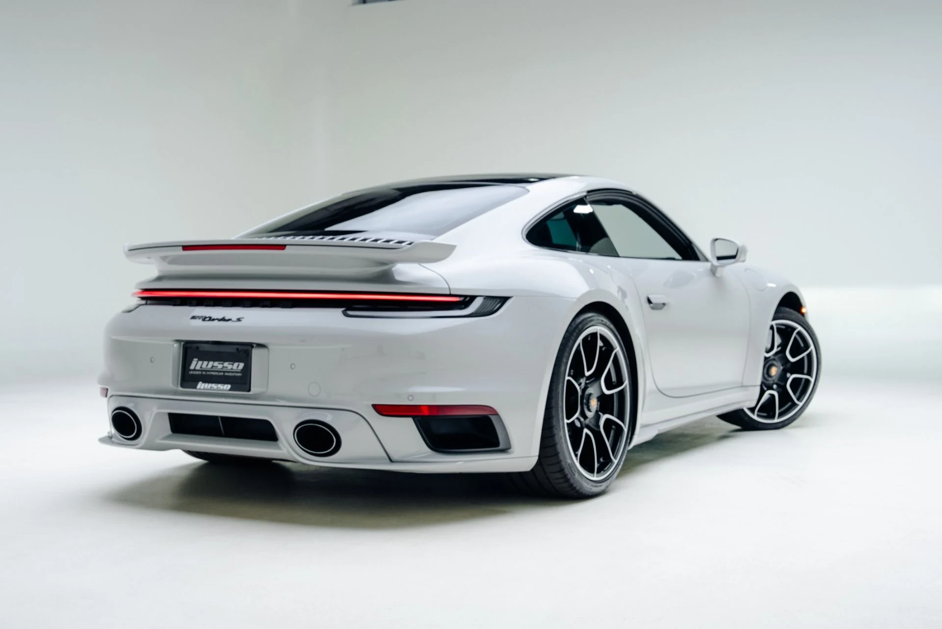 mph060_2290309200_Used_2022_Porsche_911_Turbo_S_1774378381_eb151e336e