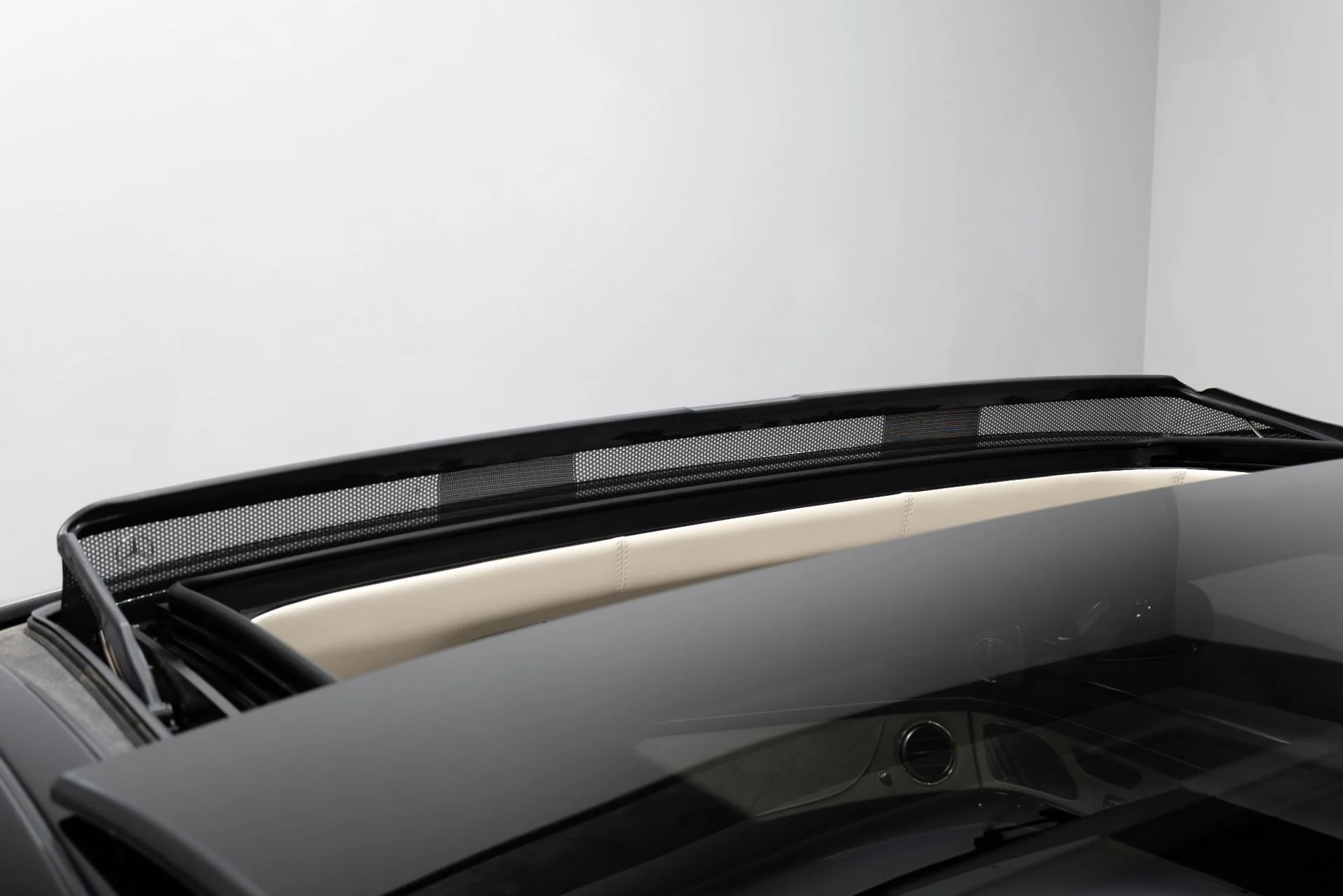 mph060_2298239110_Used_2016_Mercedes_Benz_S_Class_Maybach_S_600_1763586066_d3917cf5ca