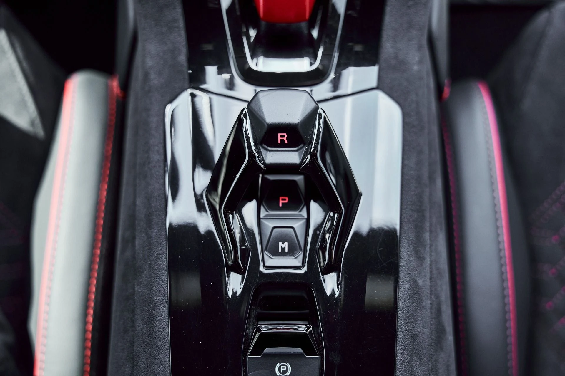 mph060_2299878154_Used_2023_Lamborghini_Huracan_Tecnica_Base_1773532175_cd6de85c8c