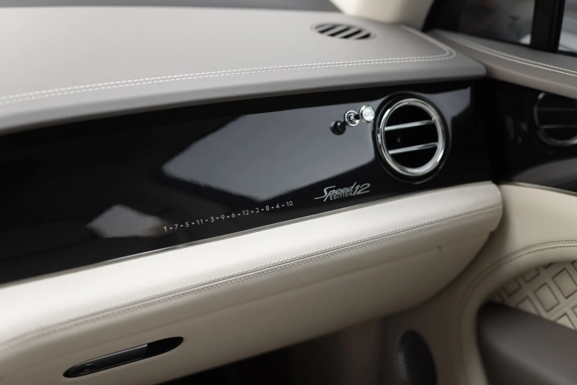 mph060_233895800_a459e9f1e8523fd464fef27481f19b6cx_2e4ab78596