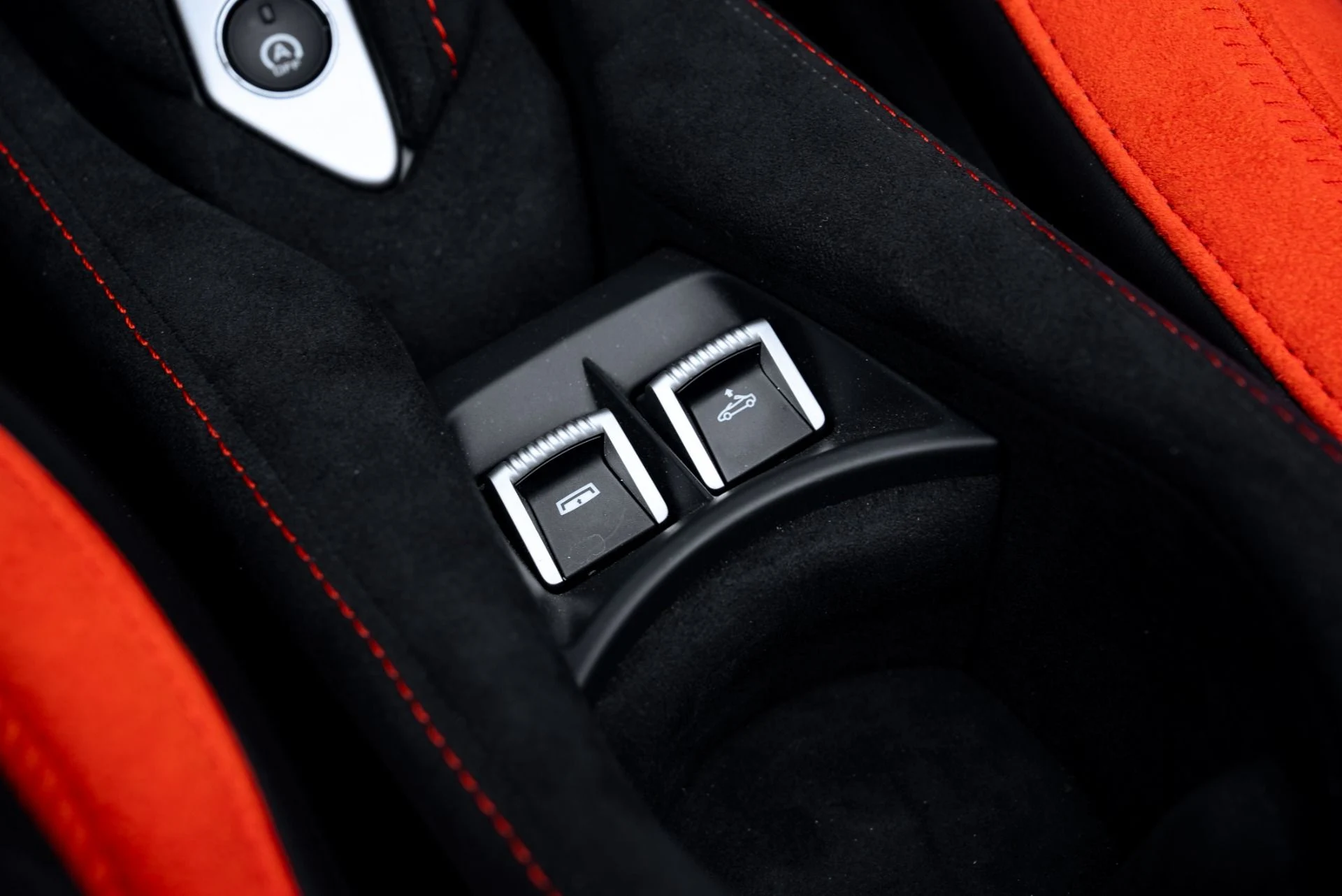 mph060_2342557629_Used_2024_Mc_Laren_750_S_Spider_1776888165_554e3aa7ac