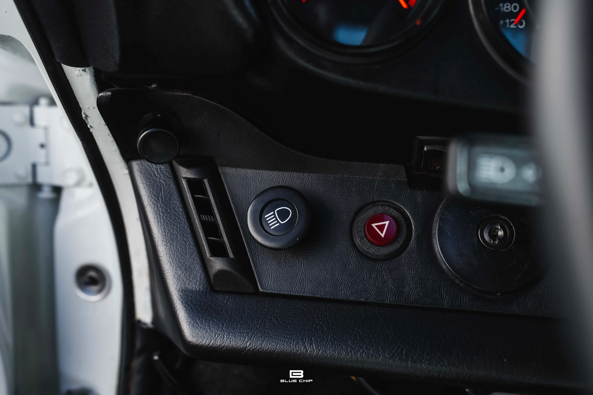 mph060_2343299625_69558b06e2d3f0e804044ba2_A7409780_5bb403838e