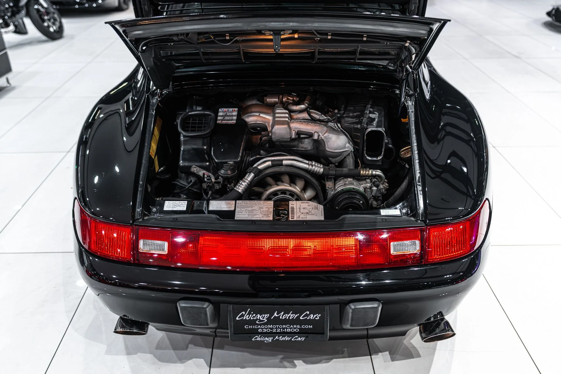 mph060_2386878431_13040_p61_l_9b8548d590