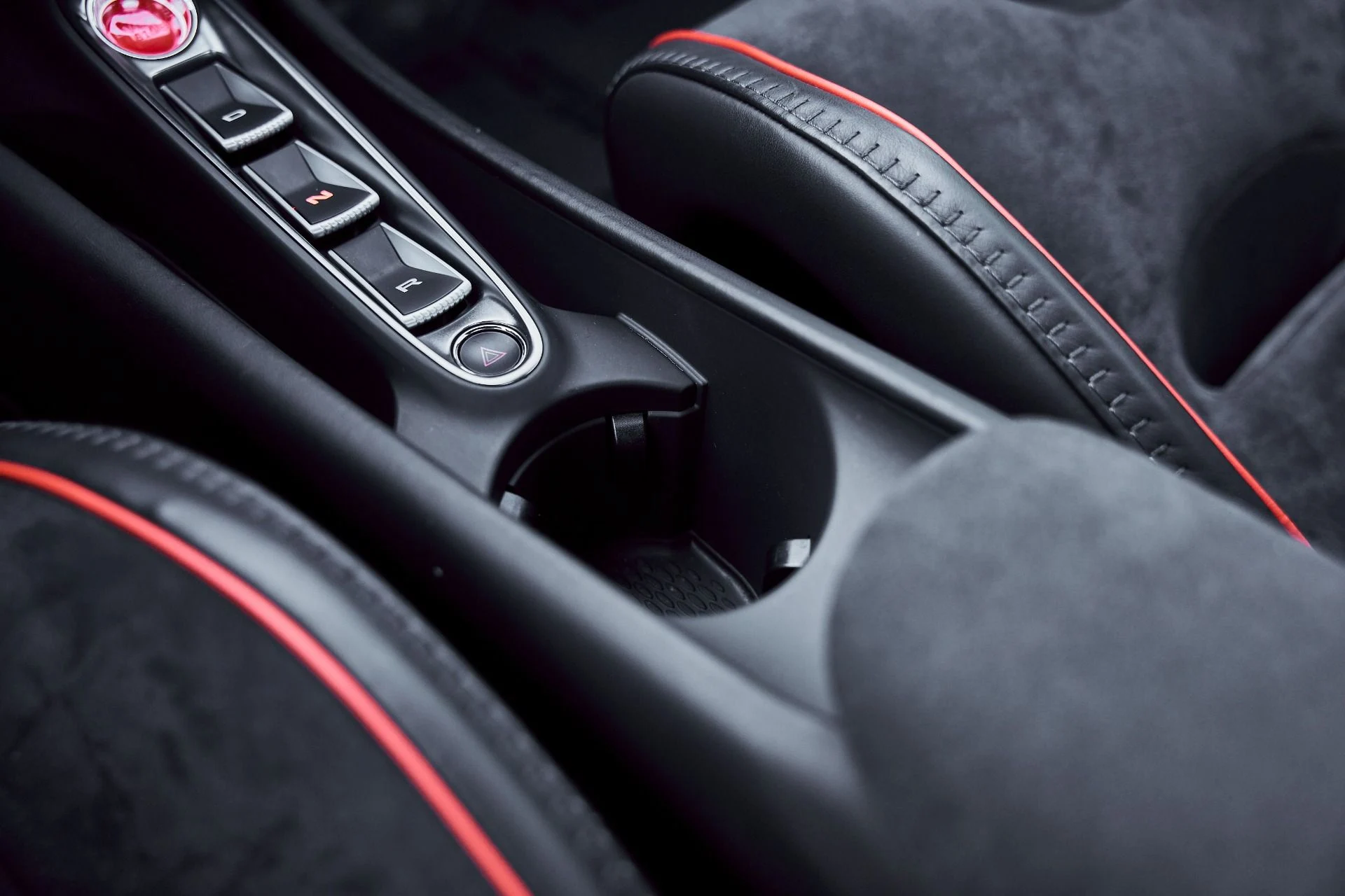 mph060_2386895715_Used_2023_Mc_Laren_Artura_1773773966_9f6c60ca15