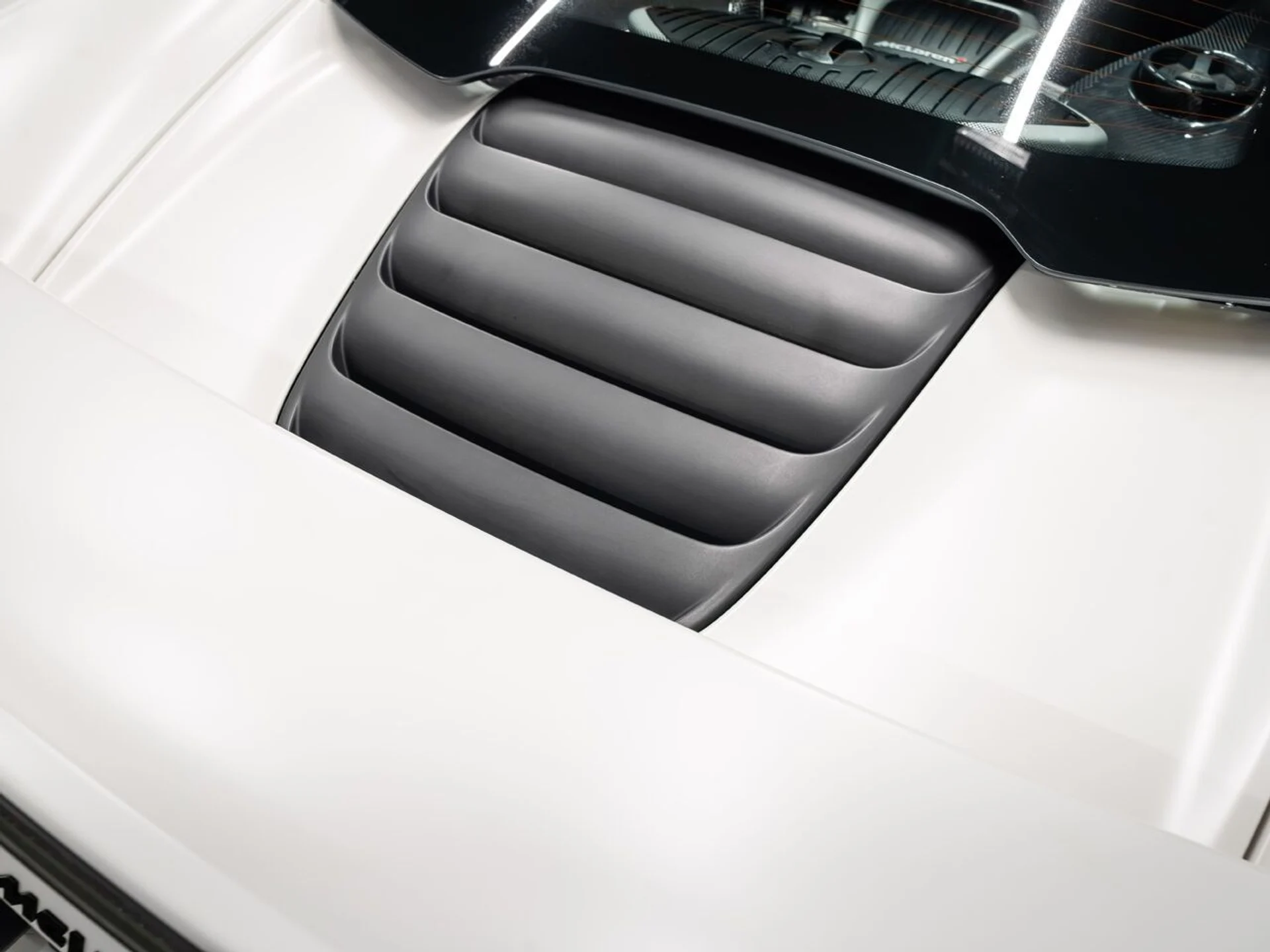 mph060_2394695492_mclaren_mp4_12c_2012_bf0bf56788
