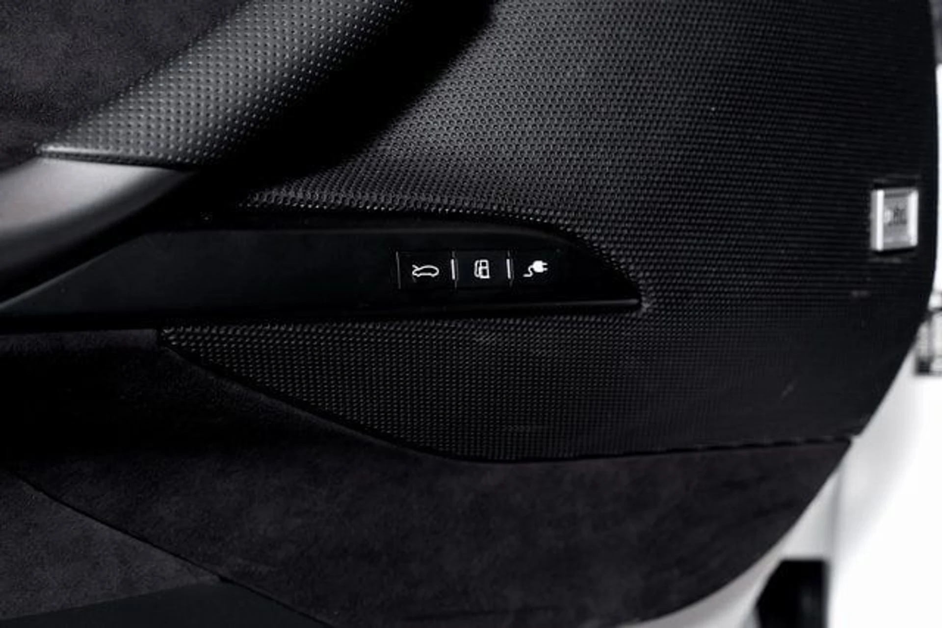 mph060_2400472499_162b0b072872c0b9602519300de89d74x_6d83a4d392