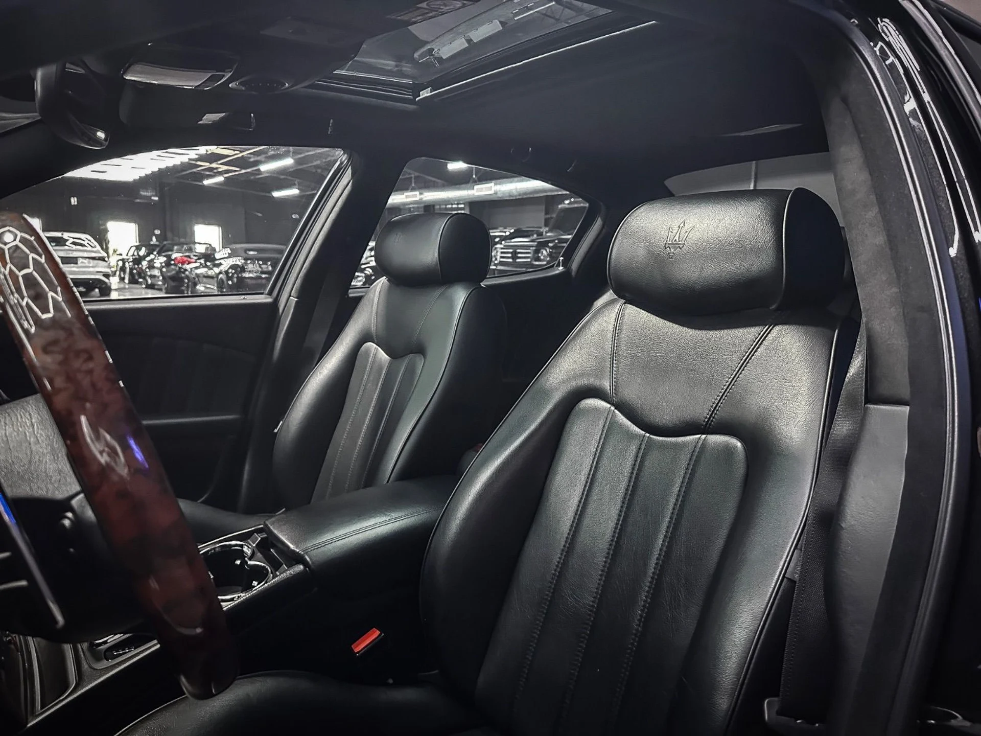 mph060_2423735458_36879351_09530_2011_maserati_quattroporte_059_ddc47e765f
