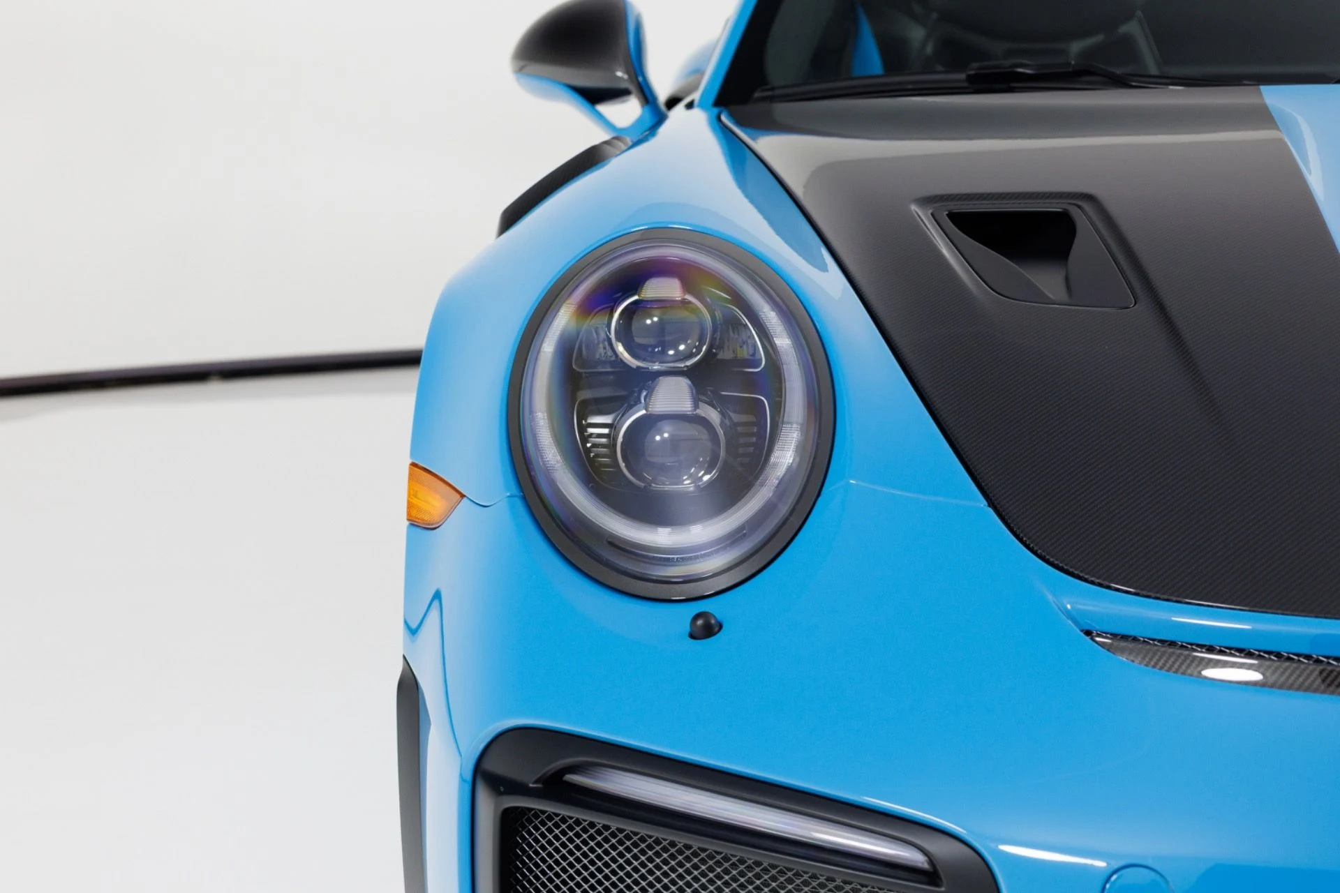 mph060_2426803963_Used_2019_Porsche_911_GT_2_RS_1792013920_3e275347fa