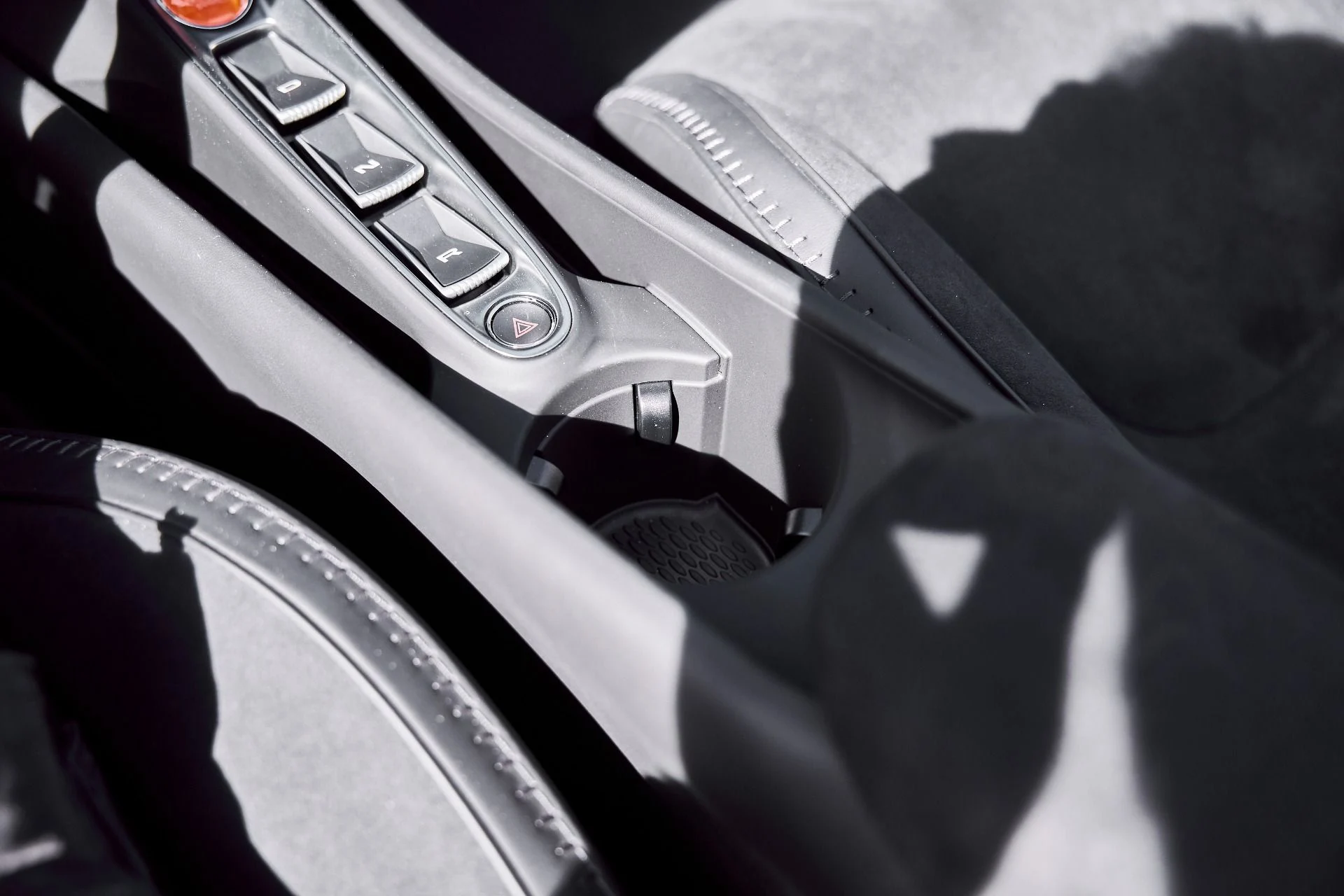 mph060_2436264807_Used_2025_Mc_Laren_Artura_Performance_1772246951_ac147a24d0