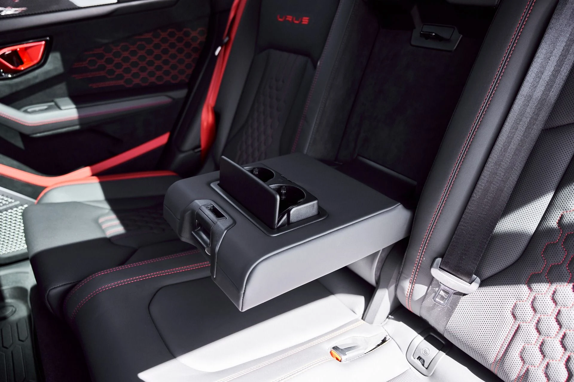 mph060_2438004992_Used_2024_Lamborghini_Urus_Performante_1773968336_0caeb098ec