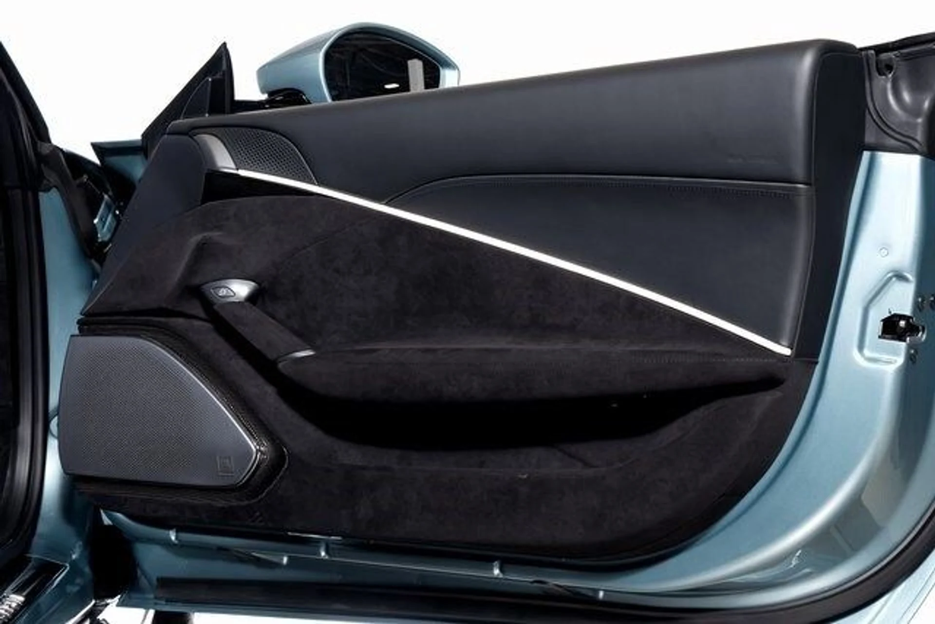 mph060_2445999559_a92ca16ab58d94d6d5b8021dc5cd8bbax_15e756e75f