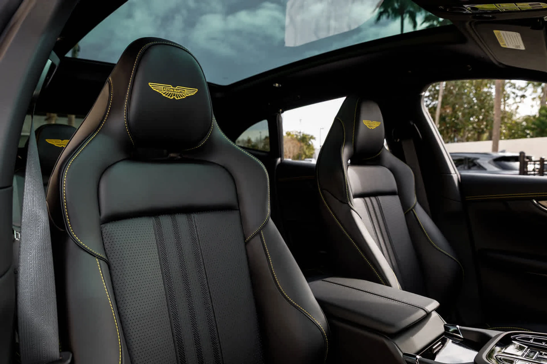 mph060_244810238_61_53ecaae5f7