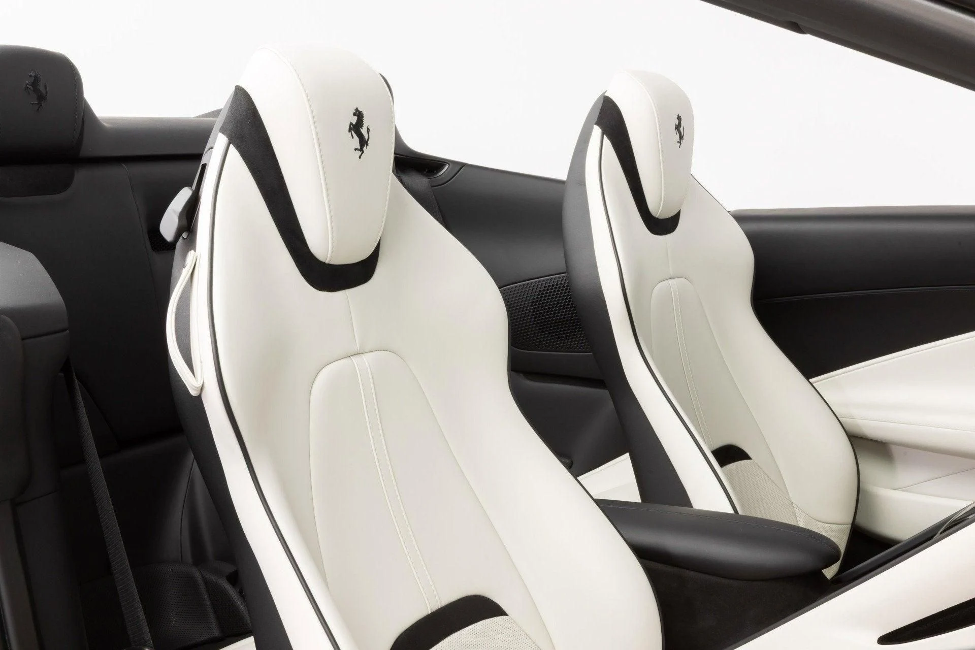 mph060_245941205_Used_2024_Ferrari_Roma_Spider_1777367393_f9d13a1ce1