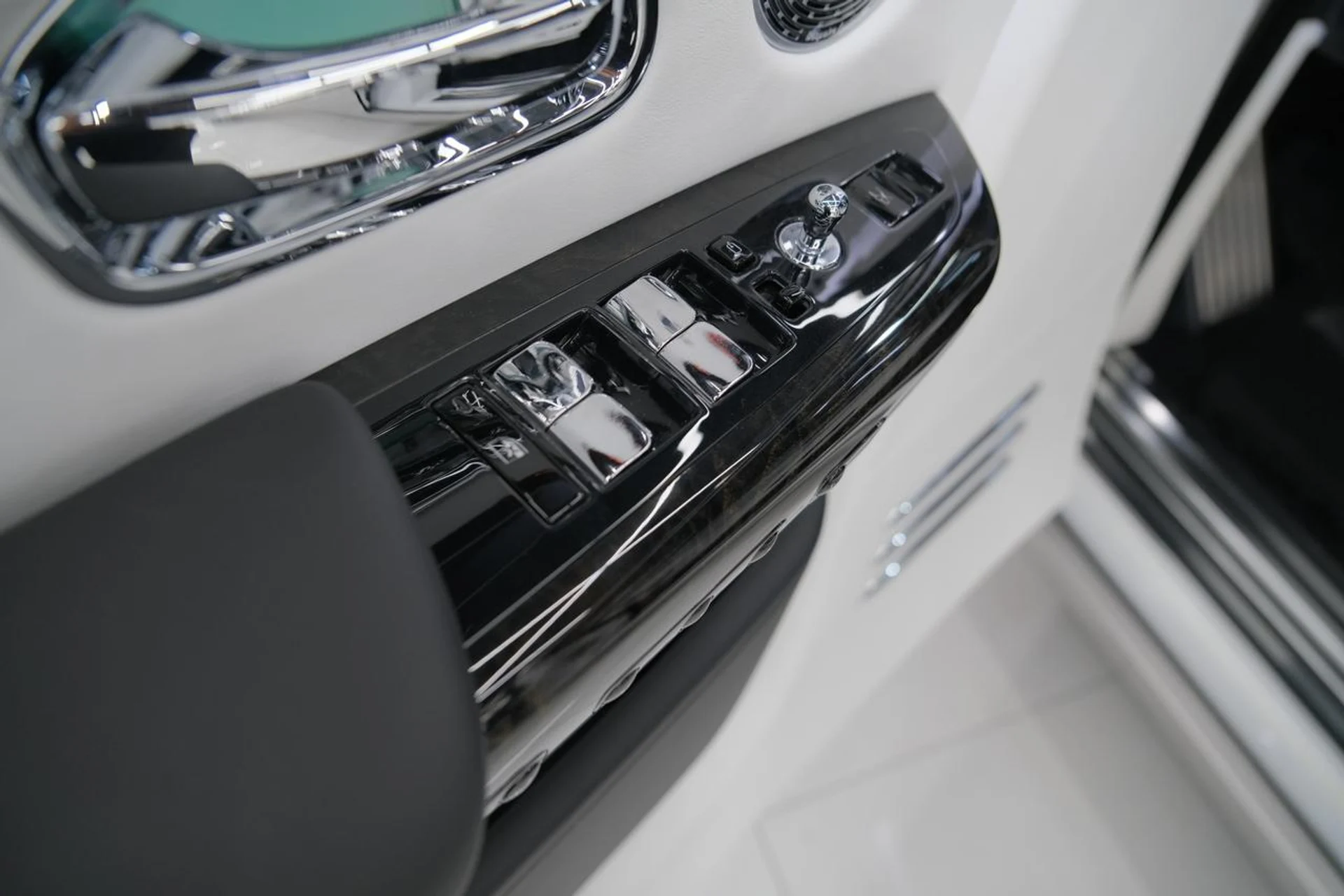 mph060_2461807423_4898aa205acf3a4e140ff6a121e1cd6a_a80e3f8425