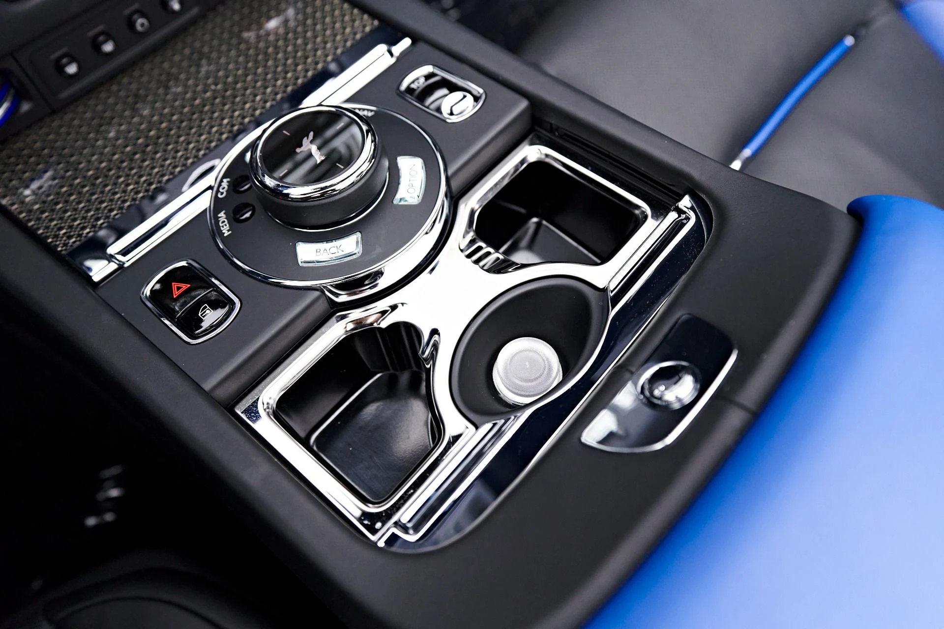 mph060_2470948894_Used_2018_Rolls_Royce_Dawn_Base_1712097649_8b365e5ea4