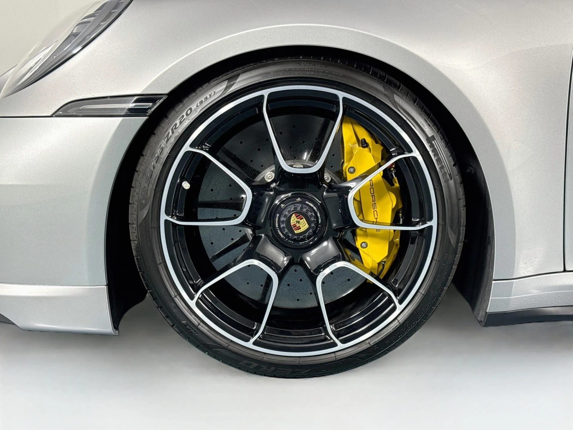 mph060_2506763556_Used_2023_Porsche_911_Turbo_S_1791837370_8529d79c61