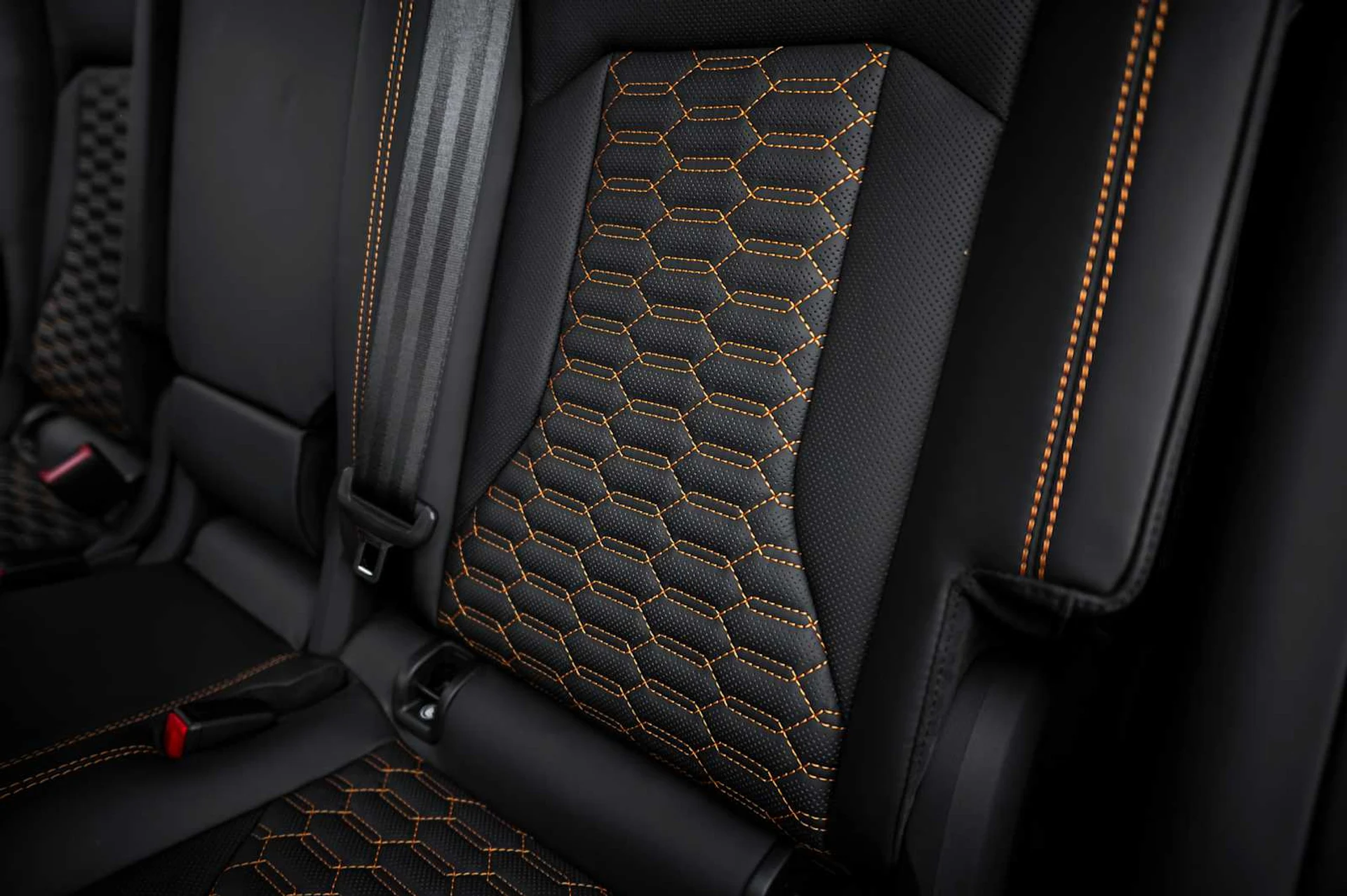 mph060_2535506029_9b9e6fc5360d2120900d14f8f2cd5a8dx_2e865ab7b2