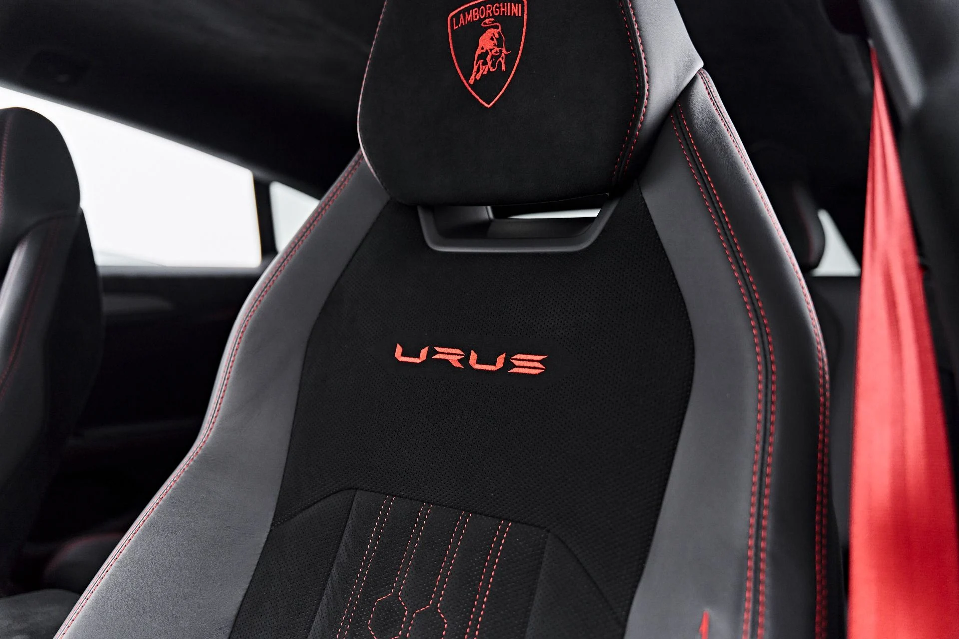 mph060_2553031812_Used_2023_Lamborghini_Urus_Performante_1790207646_933a807cea
