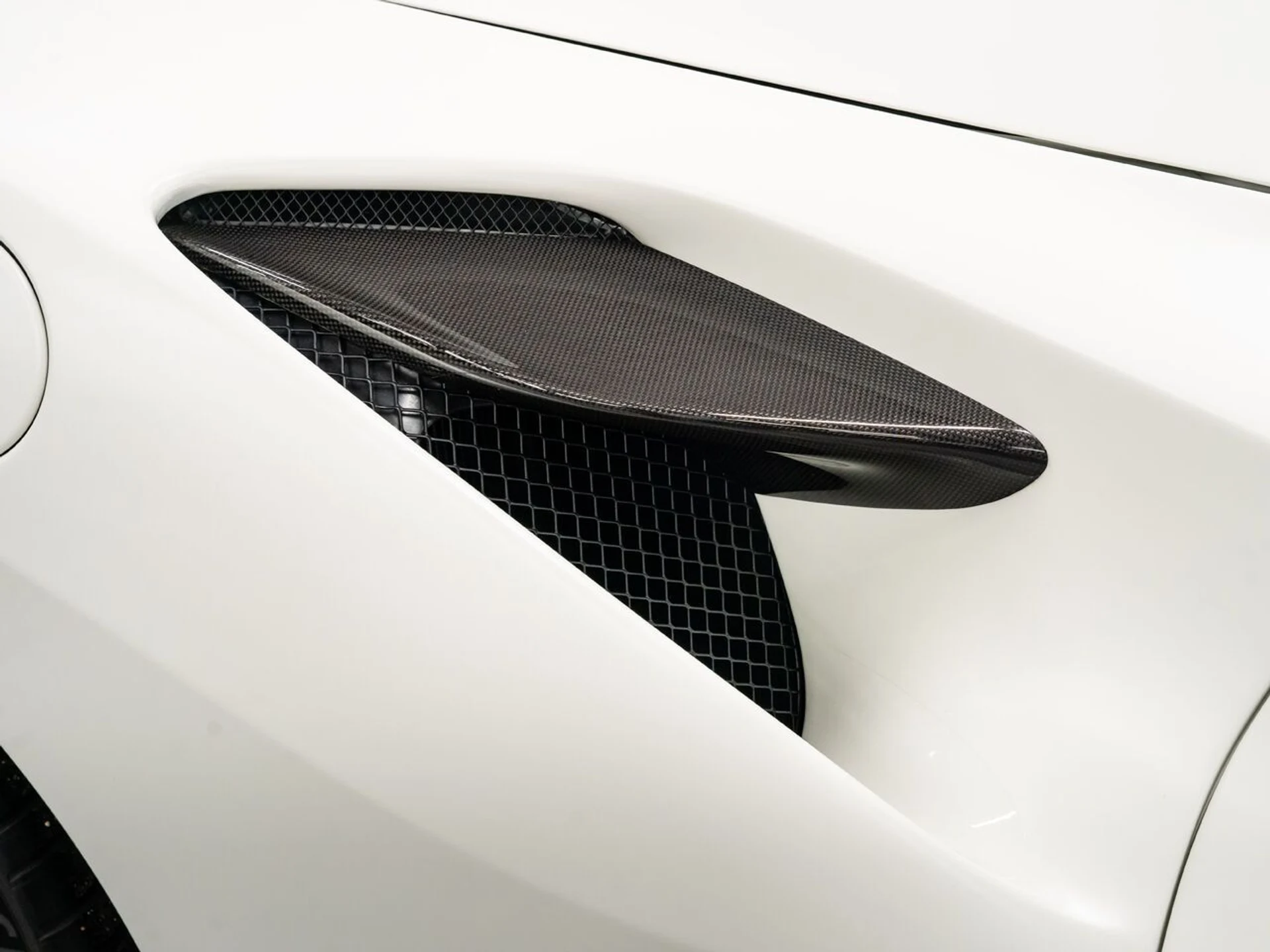 mph060_260789079_ferrari_f8_spider_2022_f7d9b2cabd