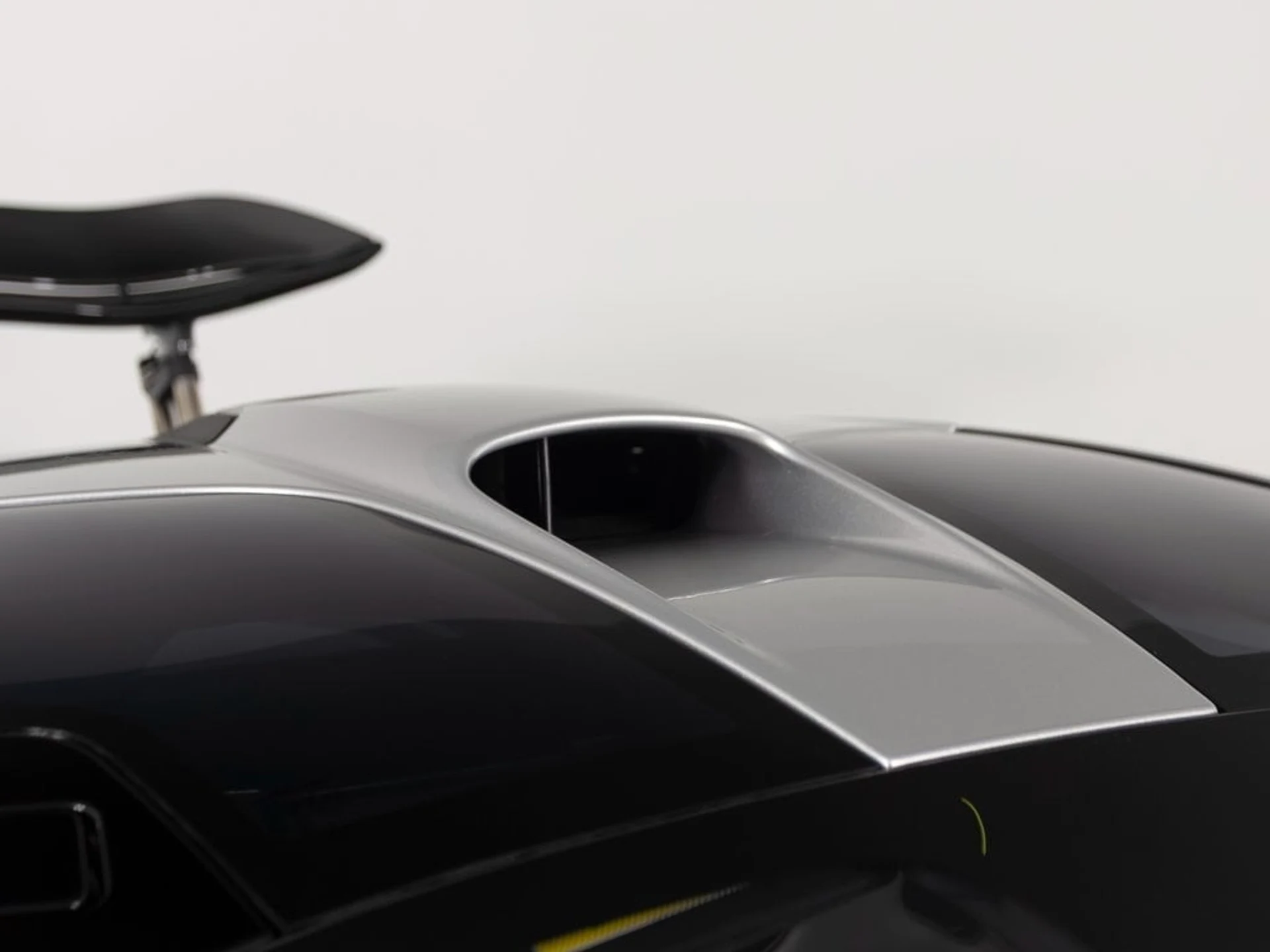 mph060_261218048_243274abff17560a5599bb108607a762x_0d016d1edd