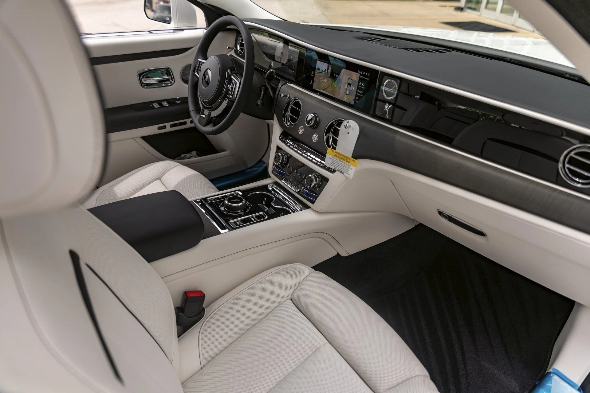 mph060_2641053527_Hi_Tech_Luxury_Imports_LLC_SCA_13_GZ_09_TU_235637_image_60_0b4cc4ce38