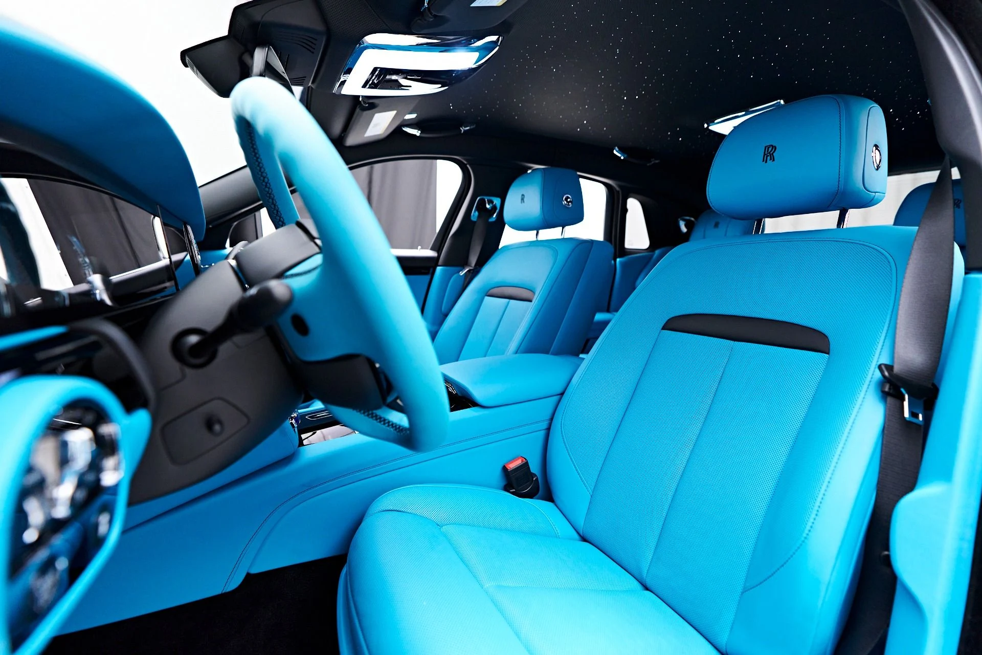 mph060_271347635_Used_2024_Rolls_Royce_Ghost_Base_1755131984_7329ac2cf5