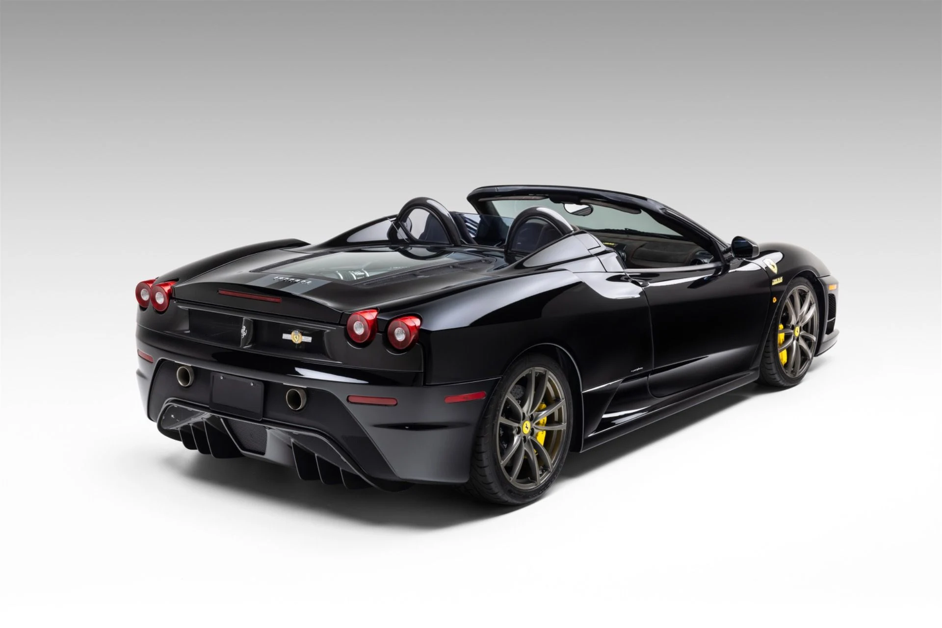 mph060_2715886768_13488_p61_l_5a94af02df