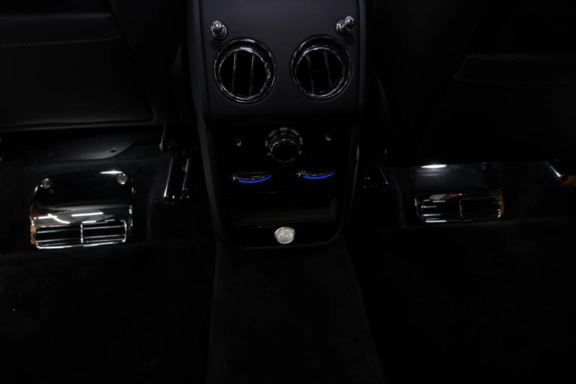 mph060_2718938365_77db26abe3212743d395d1ac8d697ee0_70ebfb3bcd