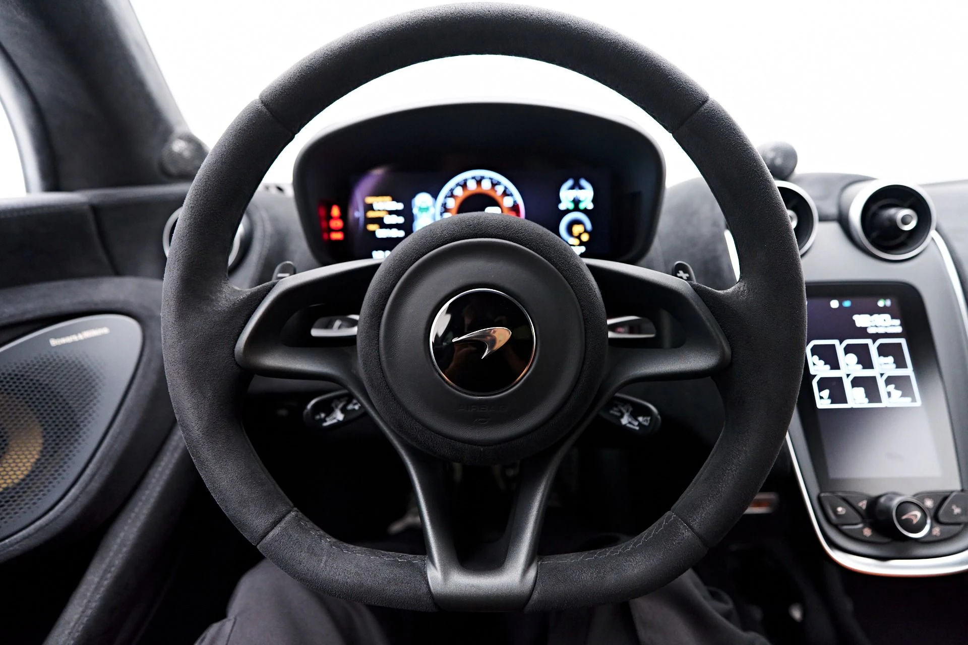 mph060_276124891_Used_2019_Mc_Laren_600_LT_Base_1755991702_f5e0ef0909