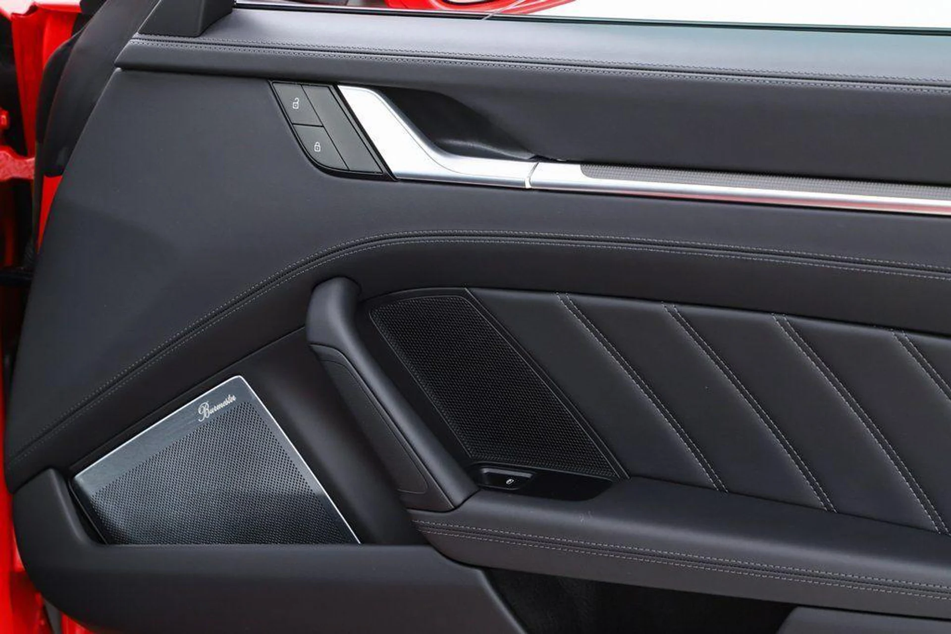 mph060_276424803_L_Ijbm_NZ_3q7wm4_O8_Vl_Ql7kq29_No4_e8c826d14f