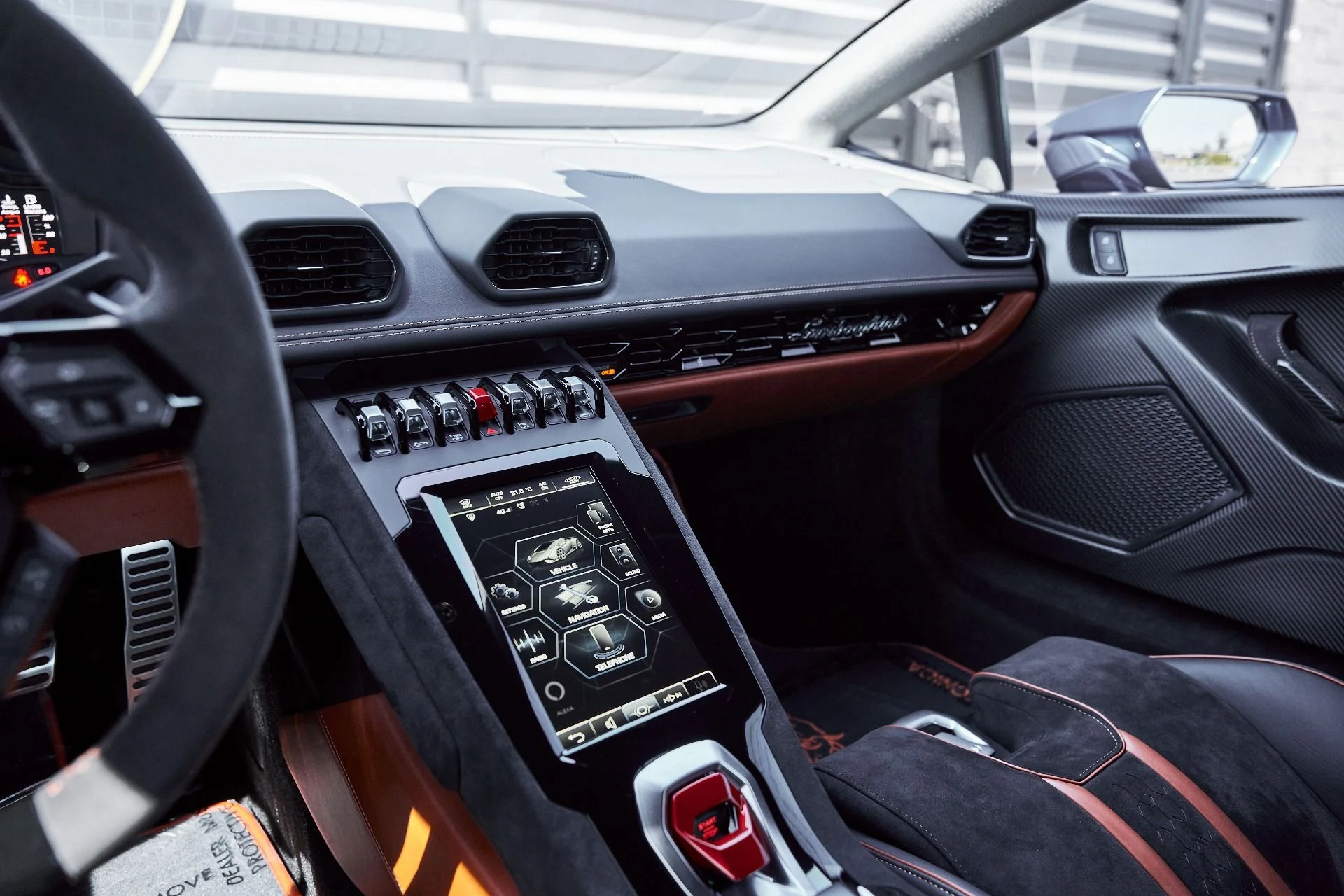 mph060_2764607742_Used_2024_Lamborghini_Huracan_Tecnica_Base_1773278507_295247a034